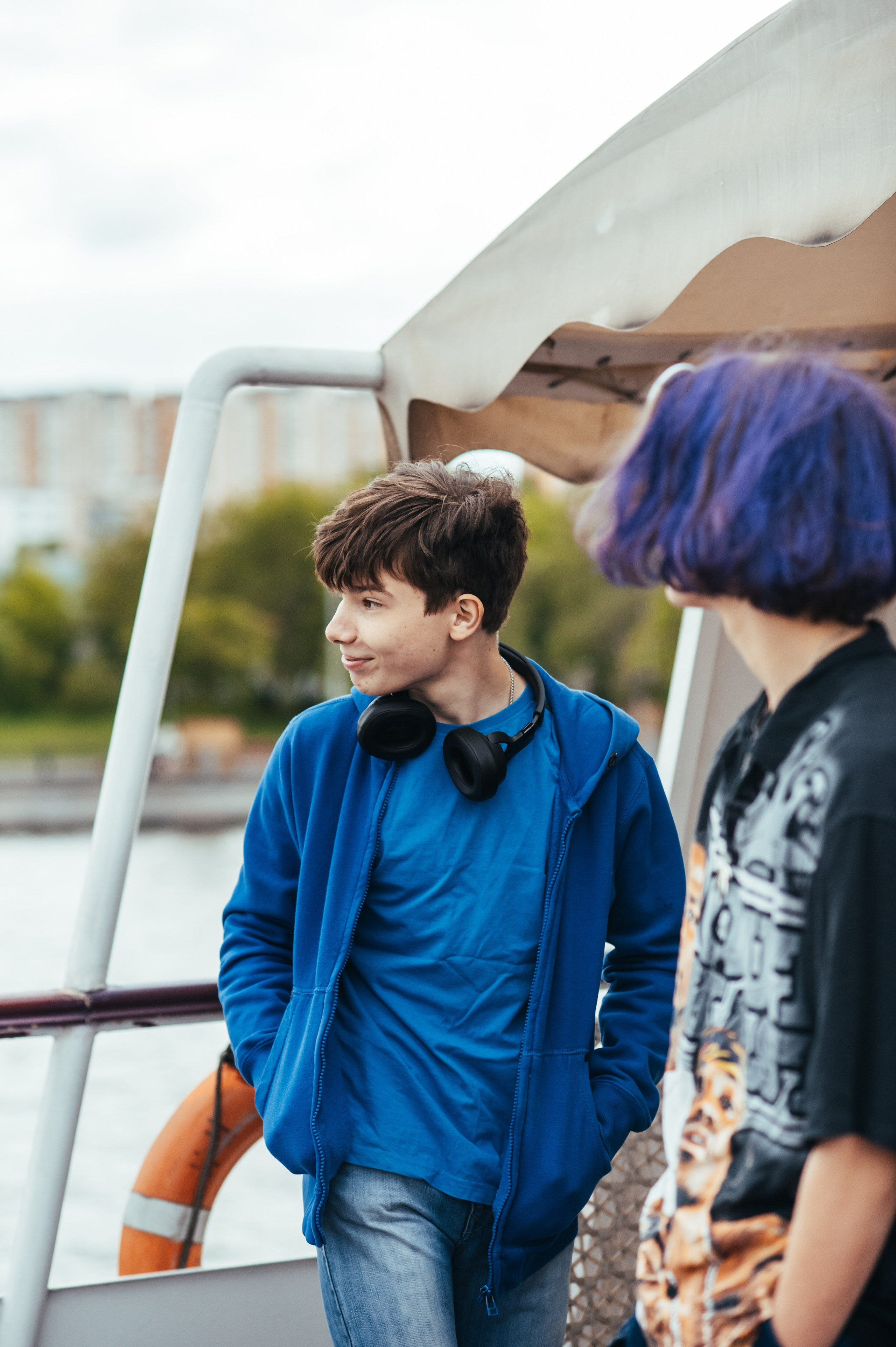 Последний звонок. Анастасия Петрович фотограф, фотокорреспондент в Москве и Санкт-Петербурге. Фотосъёмка репортажа, мероприятия, корпоративная съёмка, контент