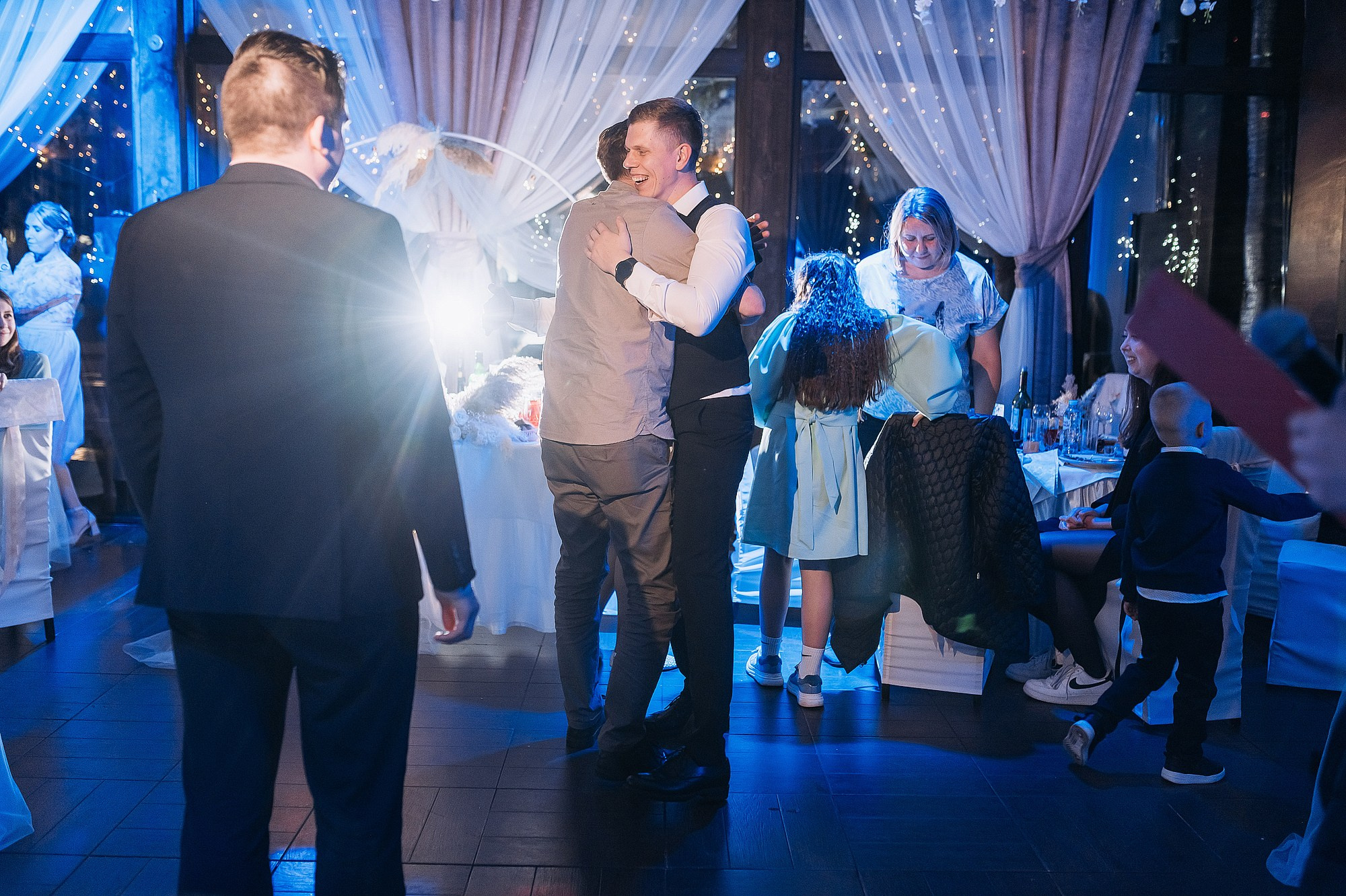 Денис и Екатерина ВДНХ. Свадебный фотограф в Дубне Алексей Фонарёв