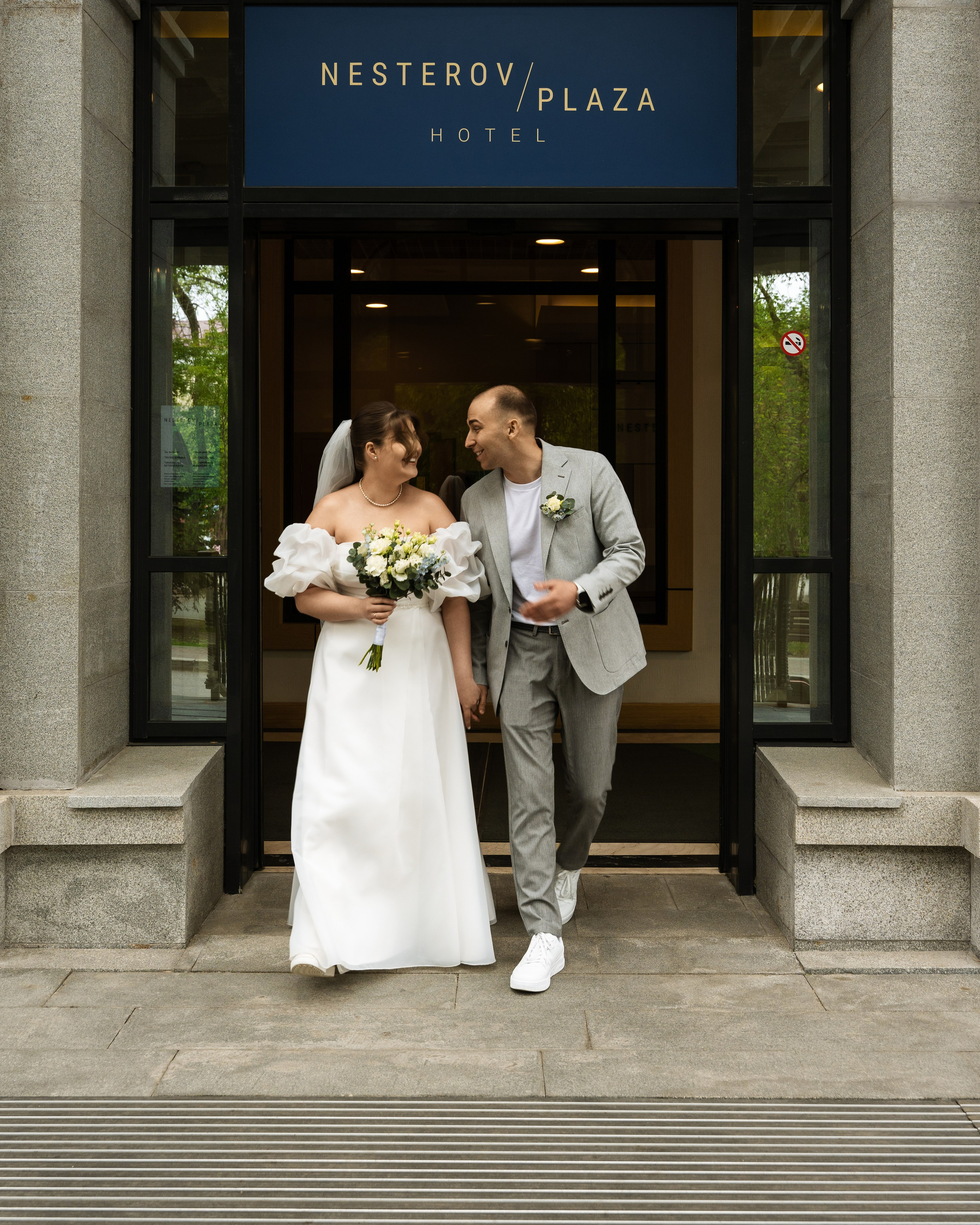 Лучший фотограф Уфы запечатлел нежный поцелуй пары на закате