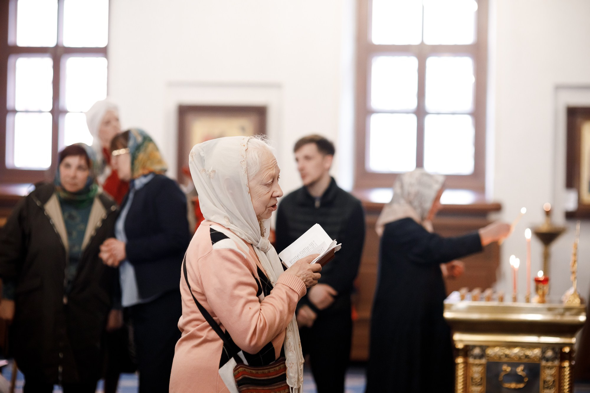 Служение митрополита Павла в среду Светлой седмицы. Храм апостола Иоанна Богослова под Вязом. Фотограф на венчание, крещение