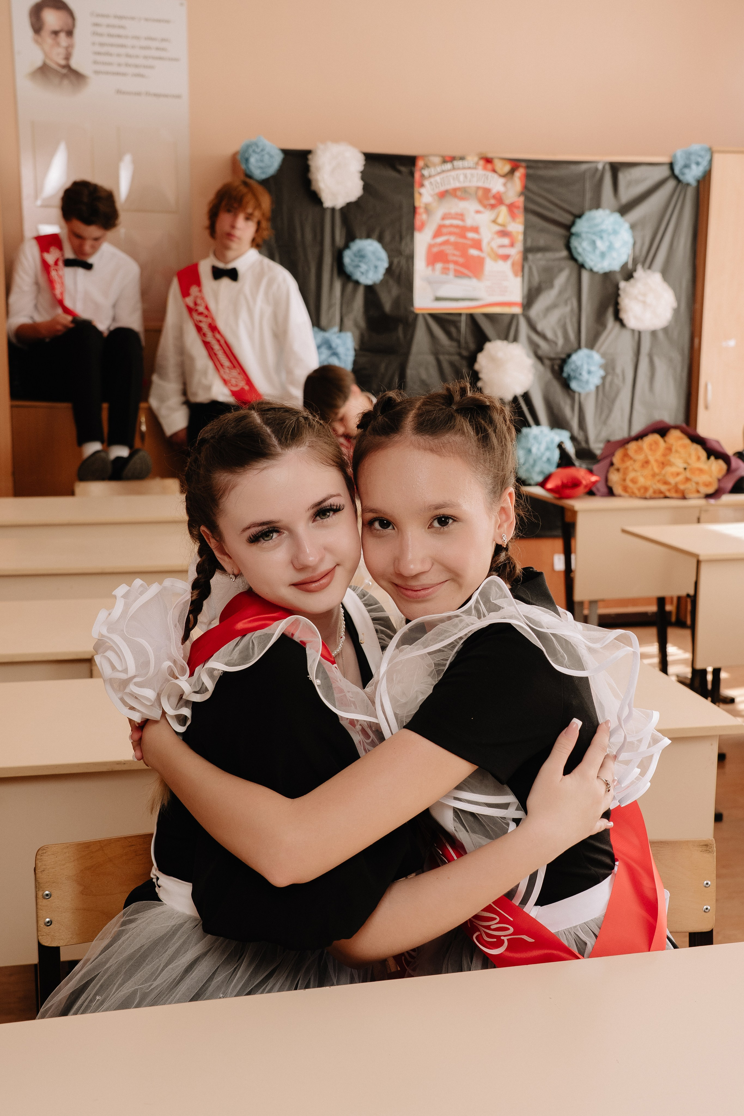 11 класс 40 школа. Выпускные альбомы Натальи Бутко: Новороссийск, Анапа, Геленджик