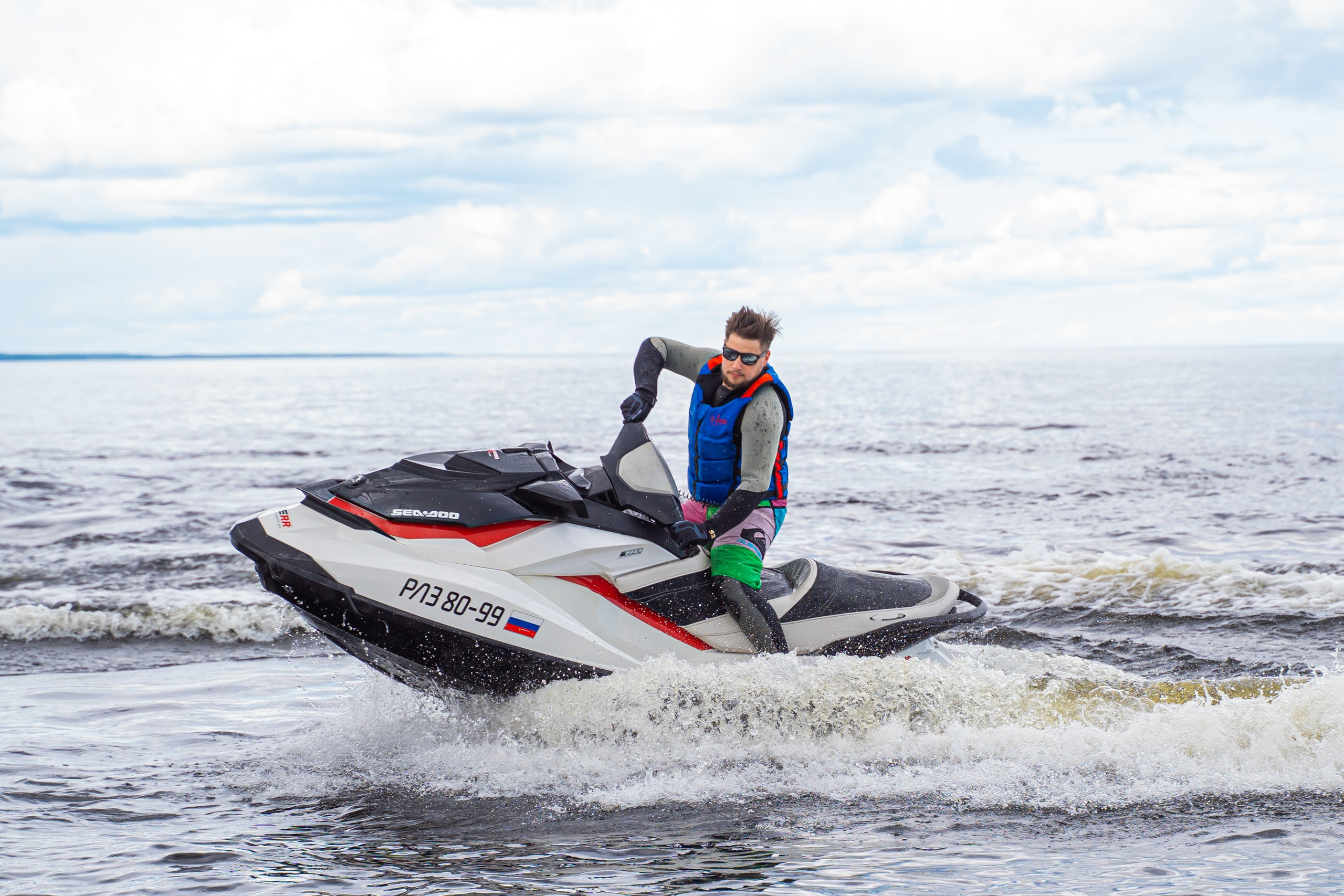 Гидровыезд в Коневский мужской монастырь. Свадебный, семейный, портретный, репортажный фотограф в Санкт-Петербурге