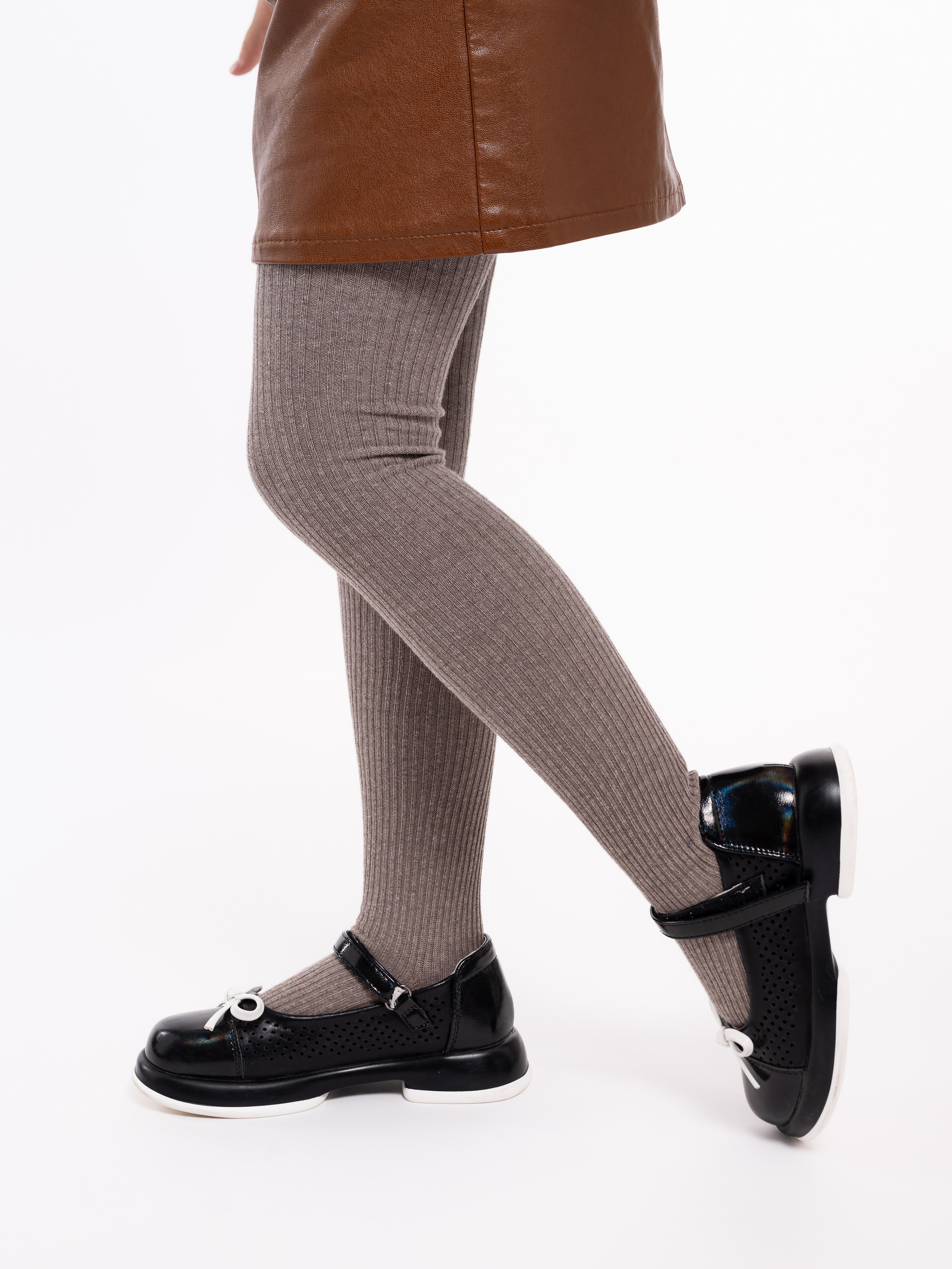 Колготки детские модели + предметка серия 2. Предметный фотограф, фото для маркетплейсов Пятигорск, КМВ