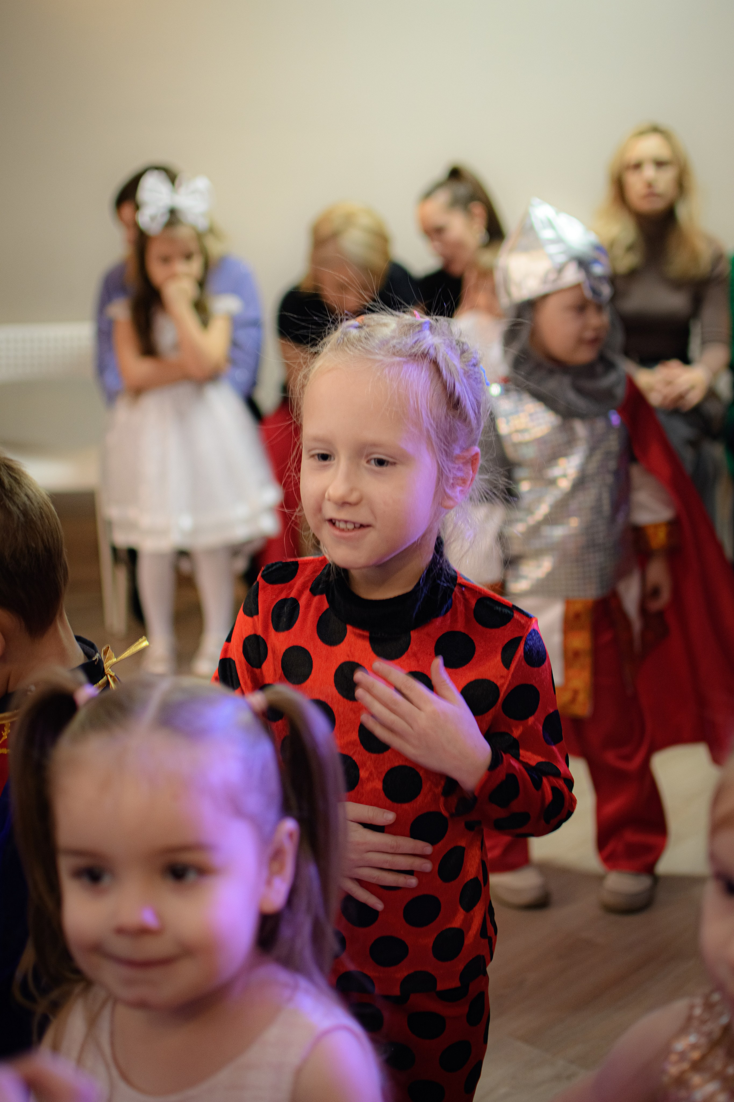 HAPPY NEW YEAR. Photokarish