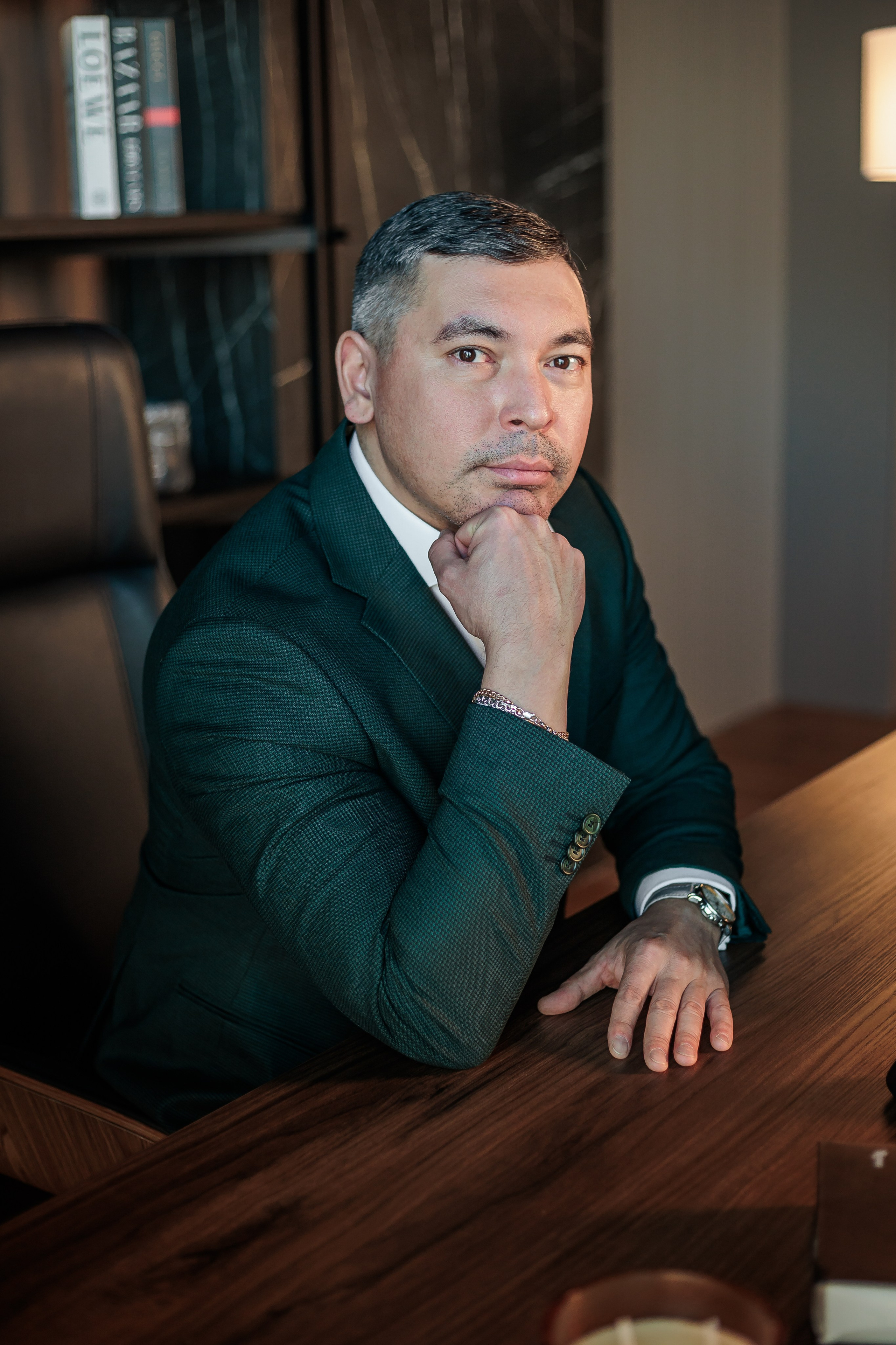 Заказать деловую фотосессию в Спб (Санкт-Петербурге)