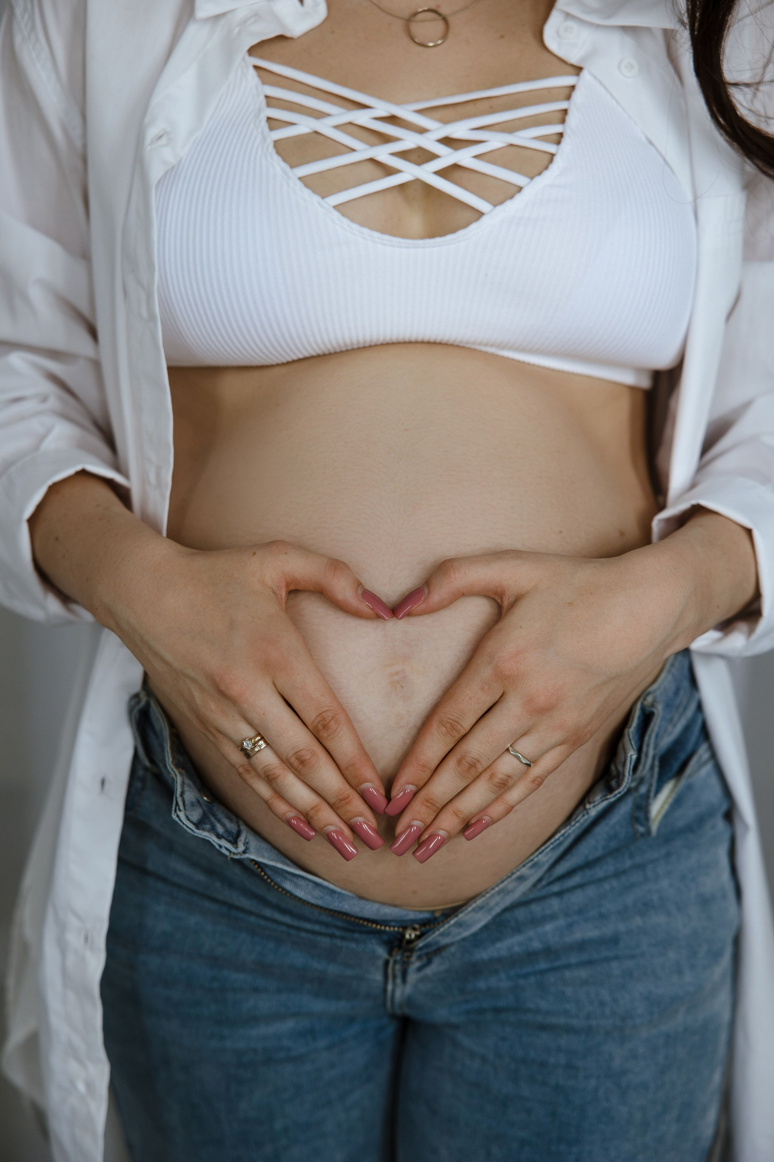 Фотосессия беременной девушки в фотостудии. Свадебный и семейный фотограф в Самаре и Тольятти | Елена Топанцева