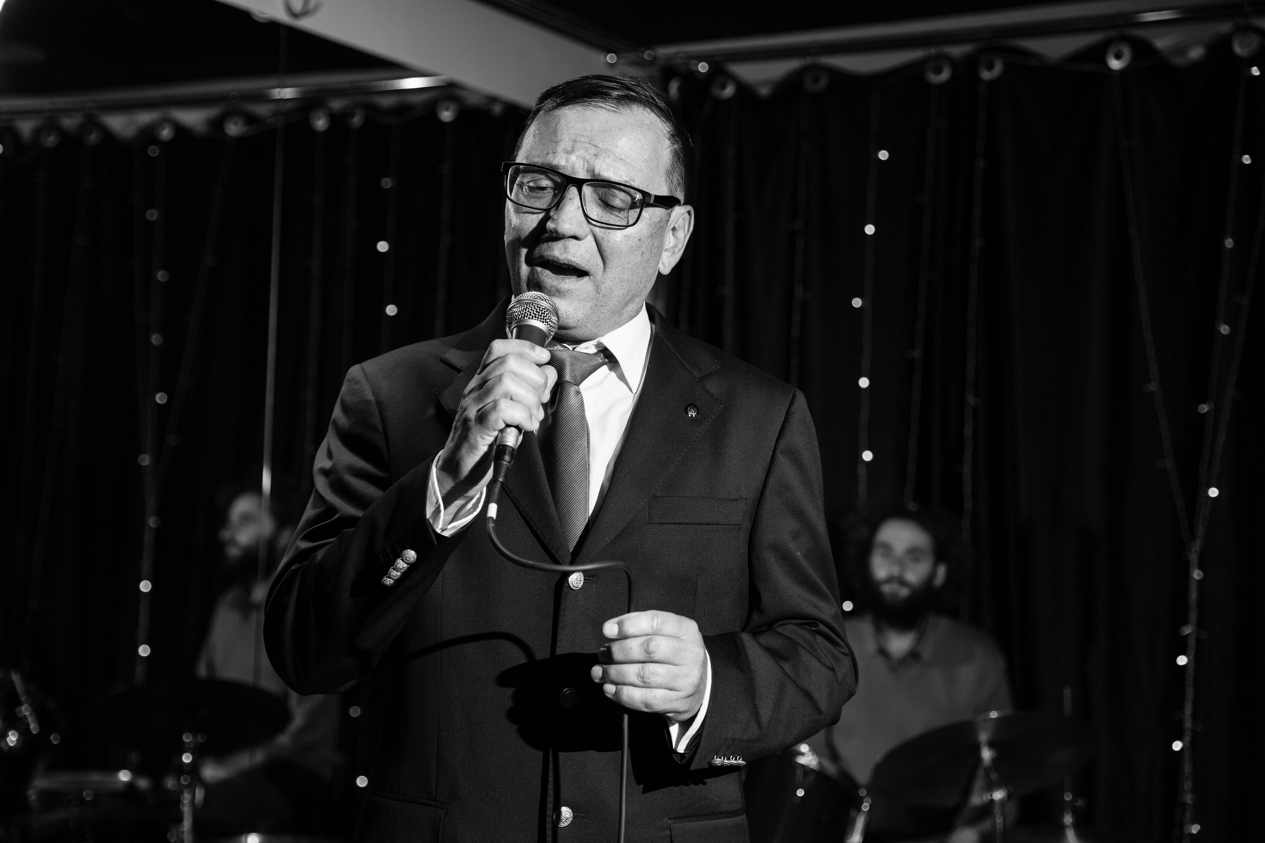 Мадмуазель поет Джаз. Свадебный и семейный фотограф в Москве Julia Juice