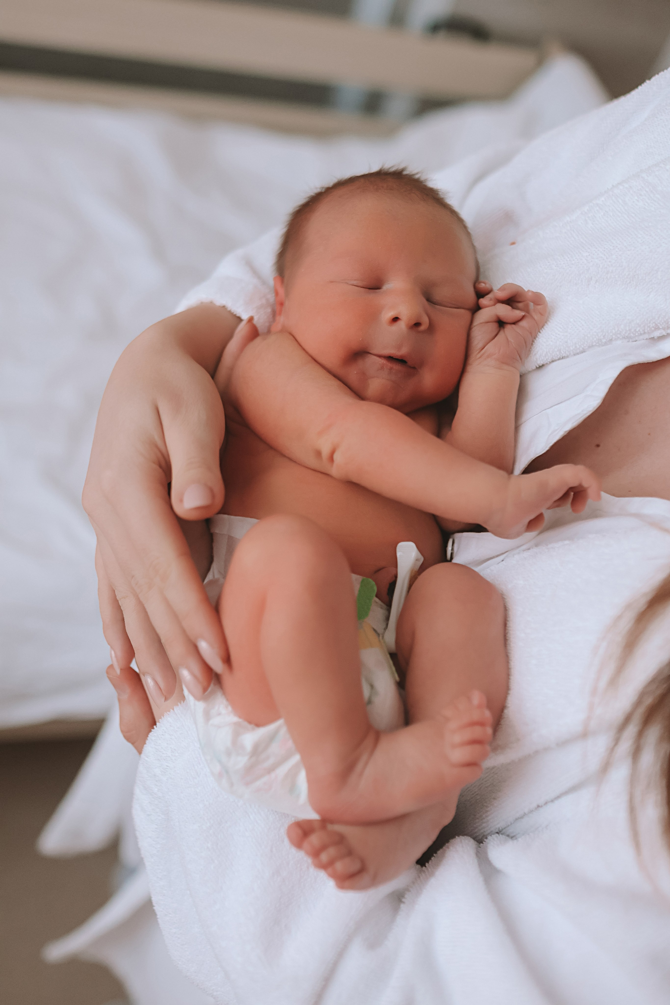 Выписка Мид. Семейный фотограф Тюмень, фотограф на роды Салмина Мария