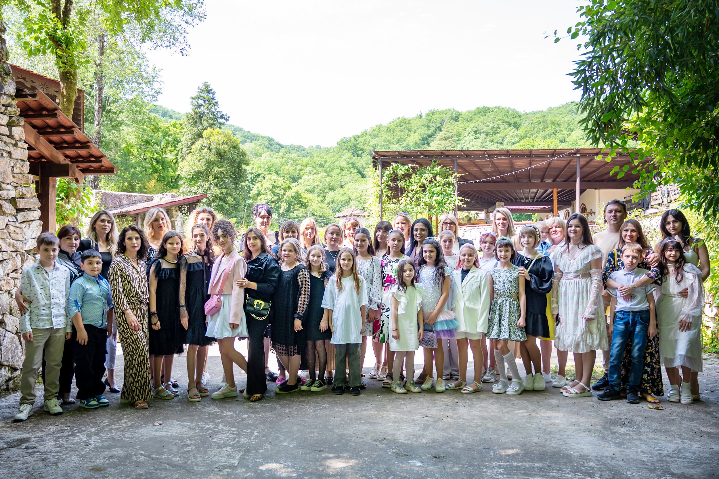 Праздник окончания учебного года 2024. Фотографирую счастливых людей в Сочи