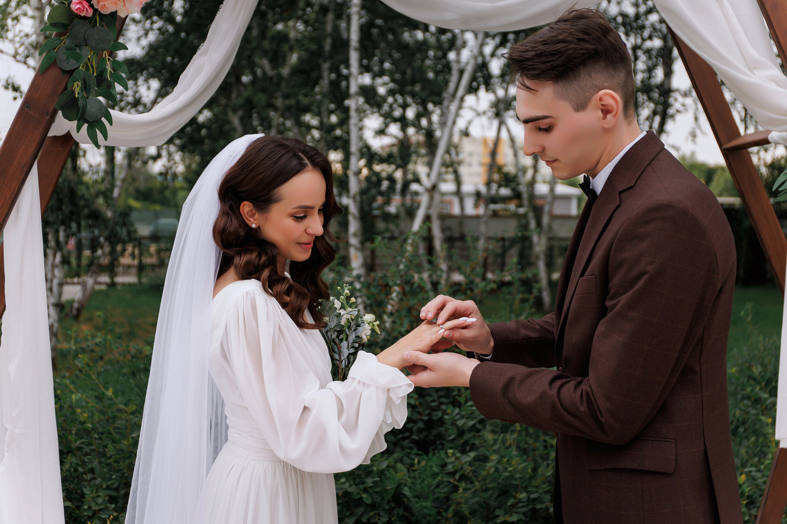 Екатерина и Денис. Свадебный фотограф в Омске Яна Савина