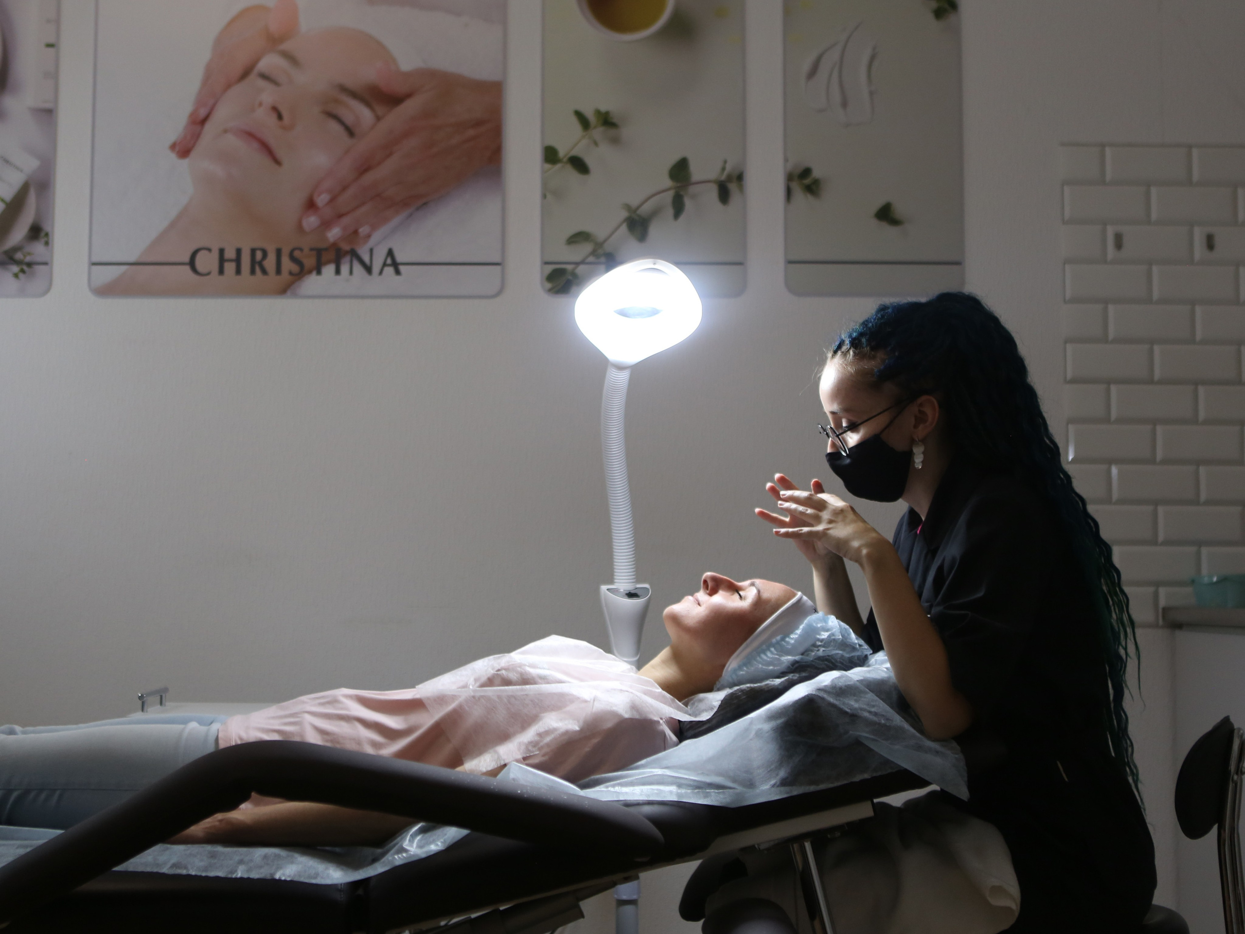 Косметолог Dr.Popova. Фотограф в Санкт-Петербурге. Индивидуальная съемка и фотопрогулки