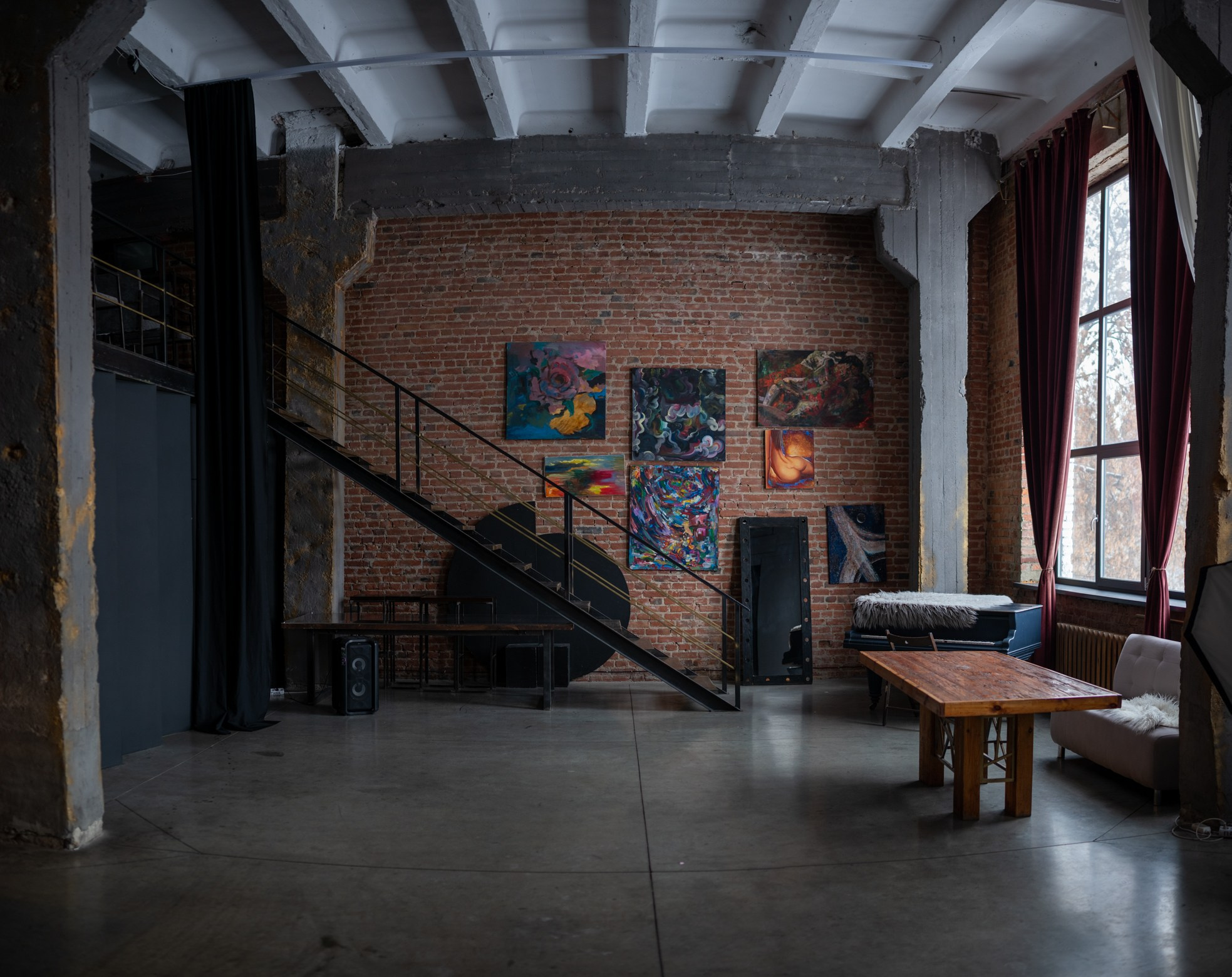 Первый этаж. Фотостудия Паутина Челябинск