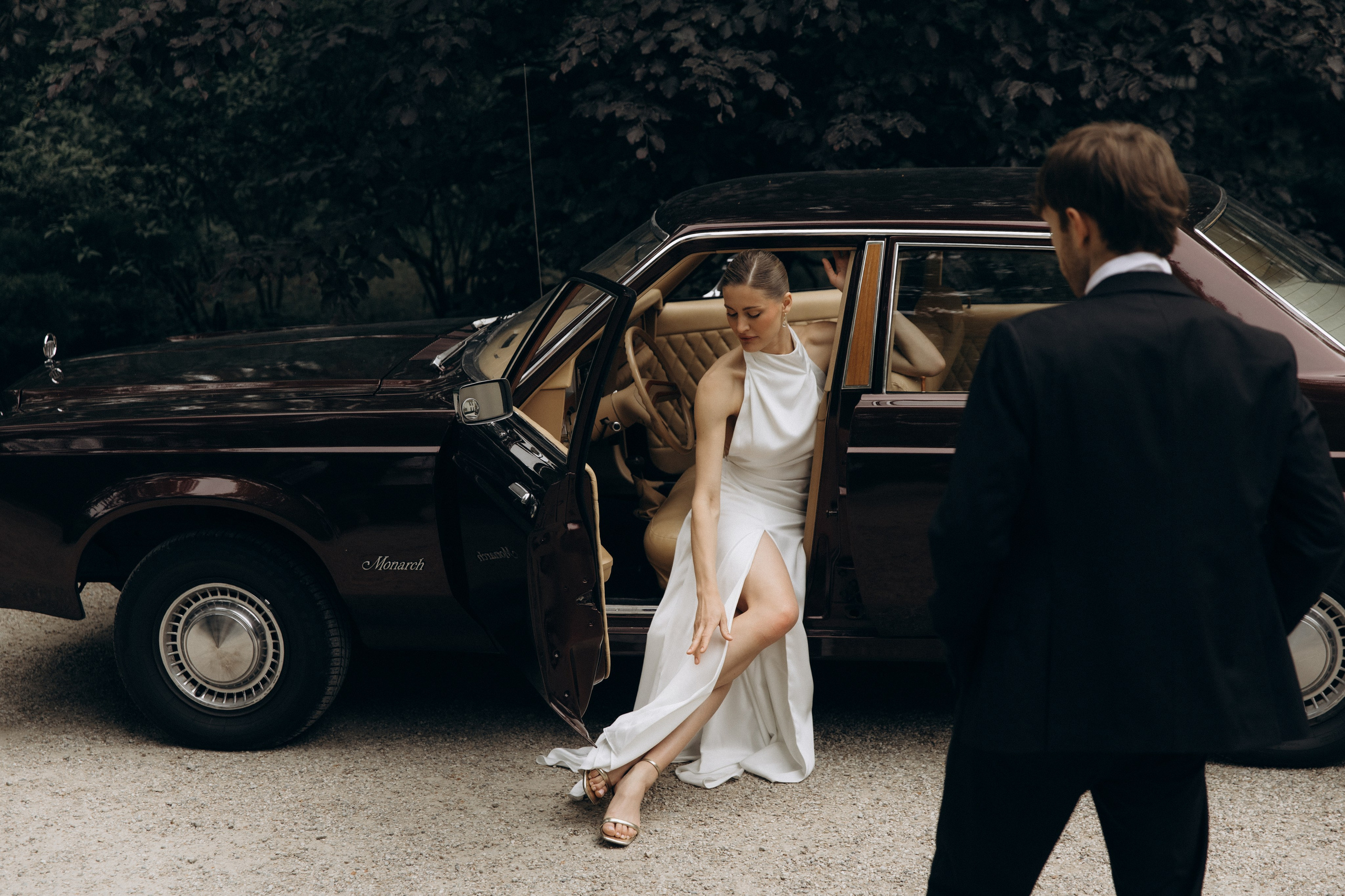 Свадебная фотосессия с ретро-автомобилем. Свадебный фотограф Москва Павел Фетисов