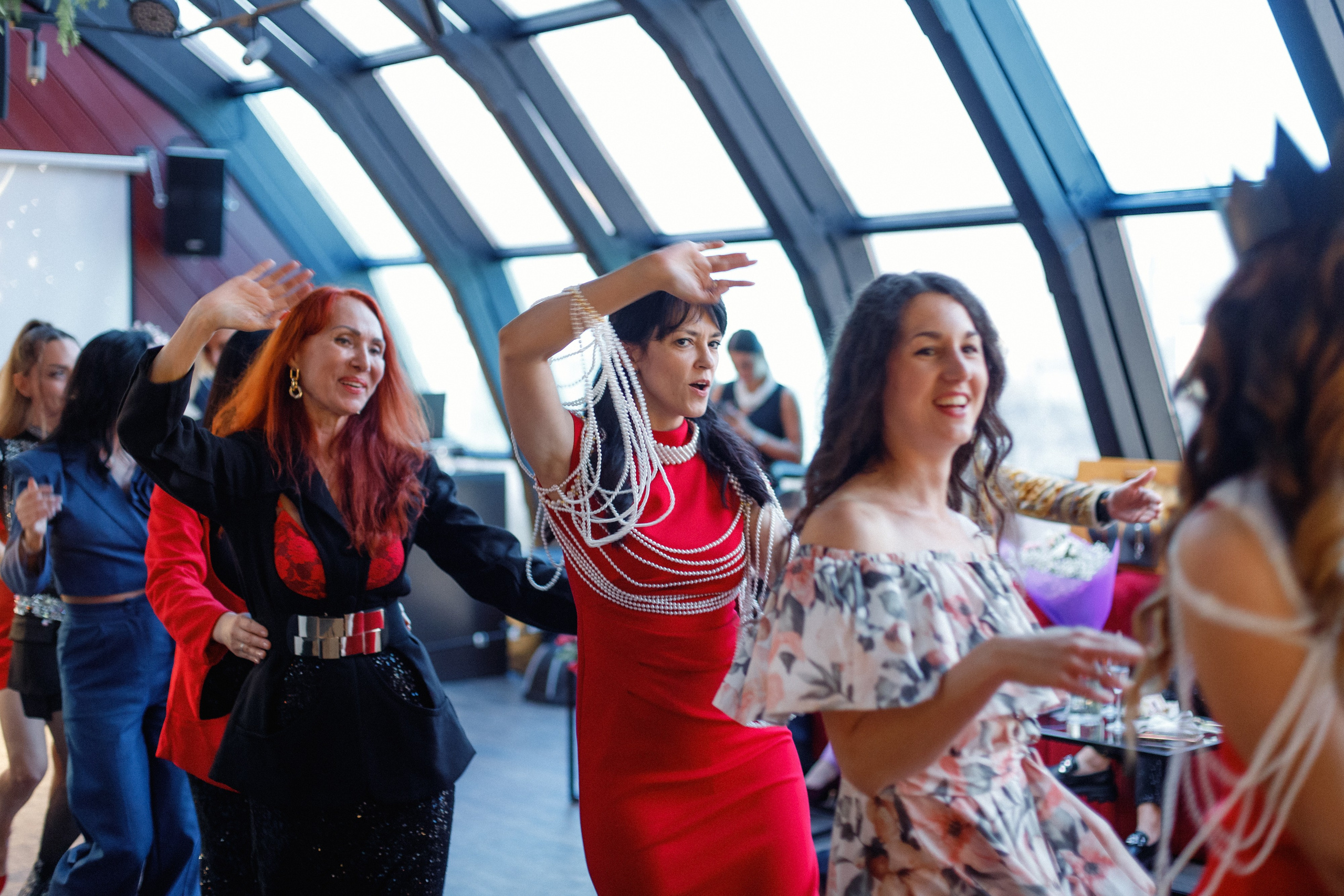 QUEEN KHV [12 ЛЕТ]. СВОИ. ФОТООТЧЕТЫ-СОБЫТИЯ-МЕСТА