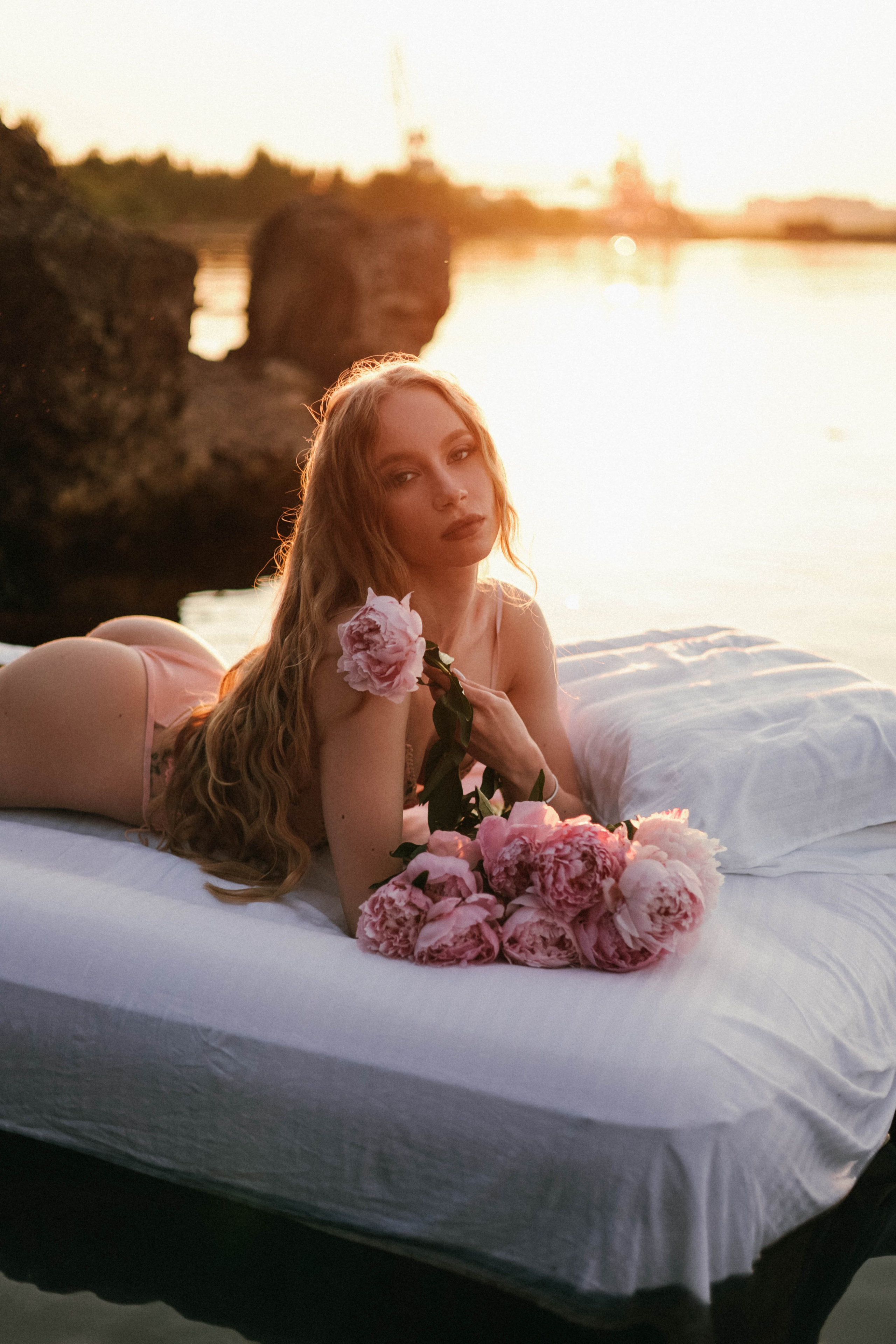 Александра. Главная