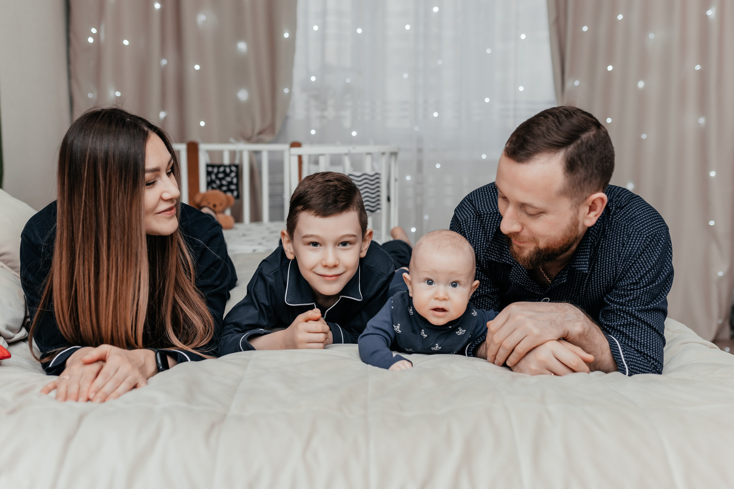 Саша, Кристина, Богдан, Степа. Семейный и домашний фотограф в Москве и МО Королева Валерия