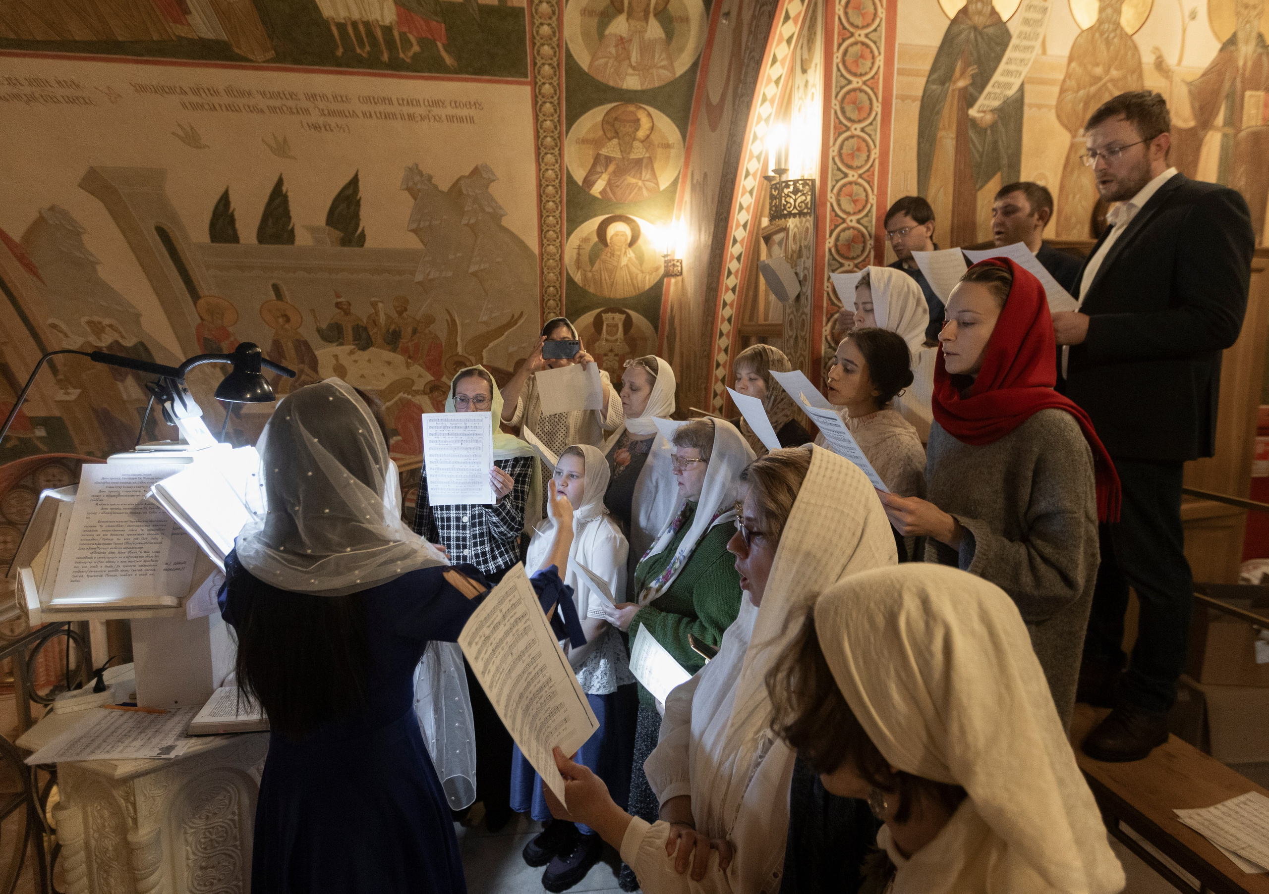 Рождество в храме Св. Вмч. Димитрия Солунского. Интерьерный фотограф в Москве Роман Потапов