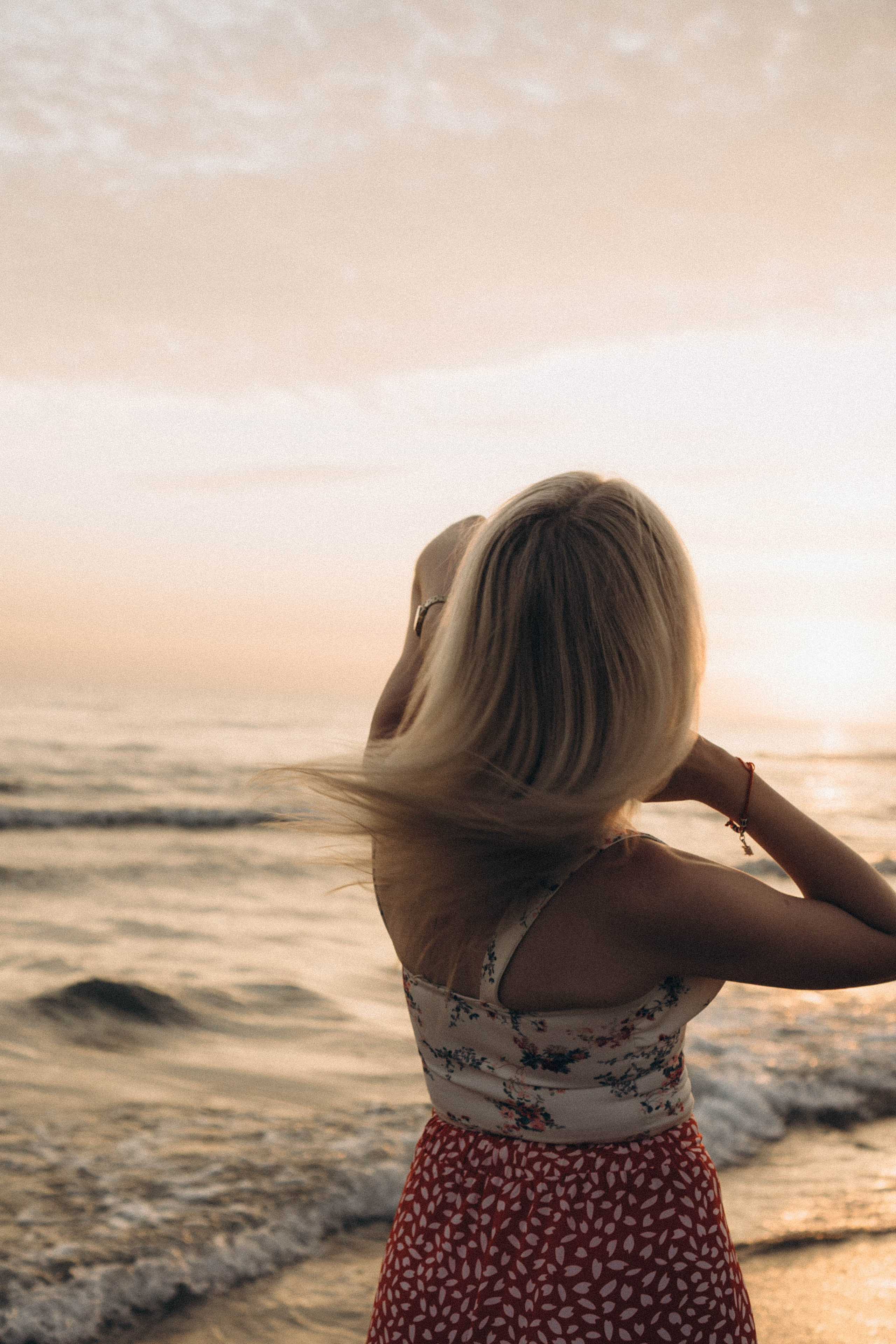 Июльский вечер на берегу черного моря. Профессиональный фотограф, Санкт-Петербург — Виктория Богомолова
