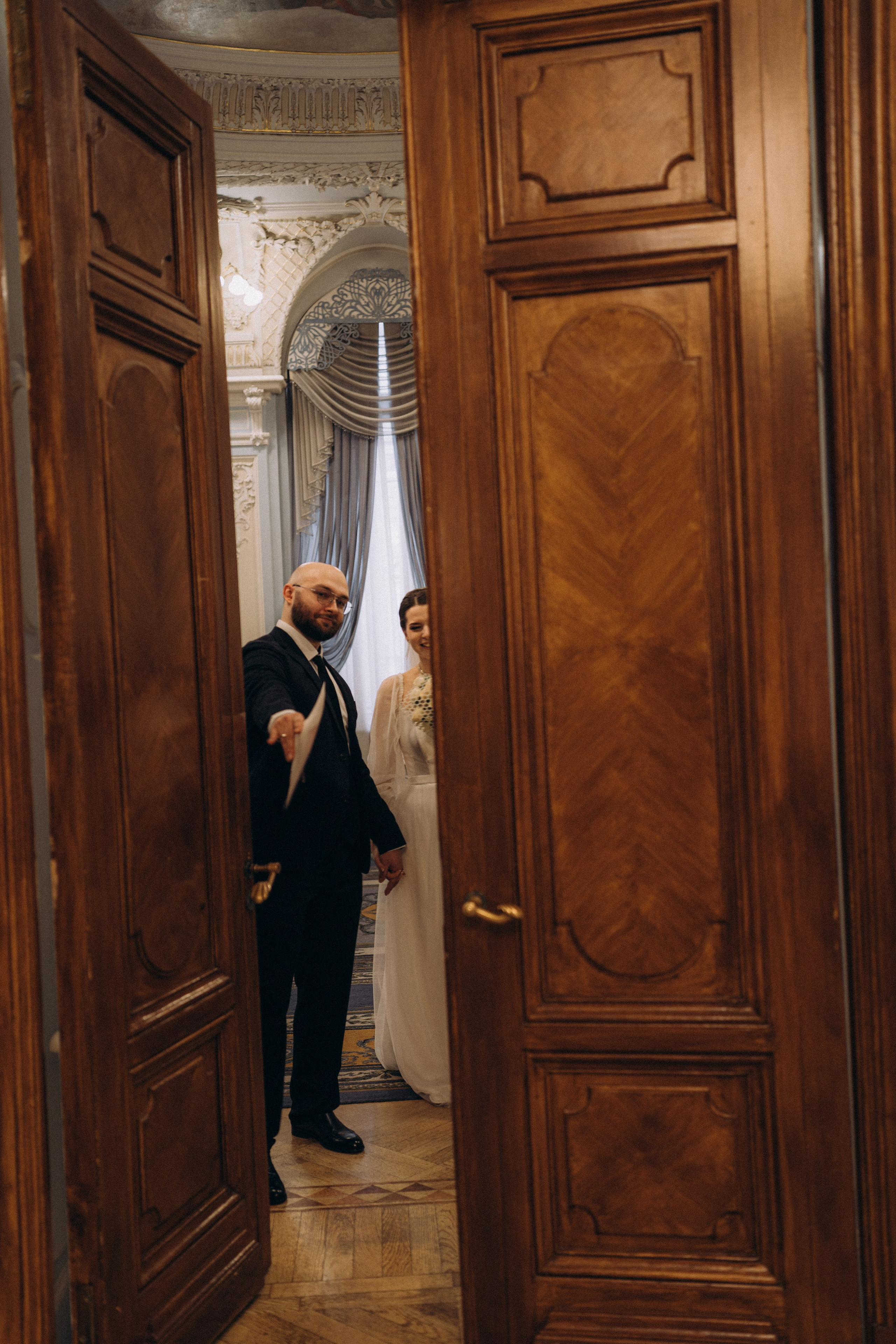 СВАДЕБНАЯ СЬЕМКА ВО ВТОРОМ ДВОРЦЕ (ДЕКАБРЬ) ТАКЖЕ СЬЕМКА В СТУДИИ НА ЧЕРНЫШЕВСКОЙ. Профессиональный фотограф, Санкт-Петербург — Виктория Богомолова