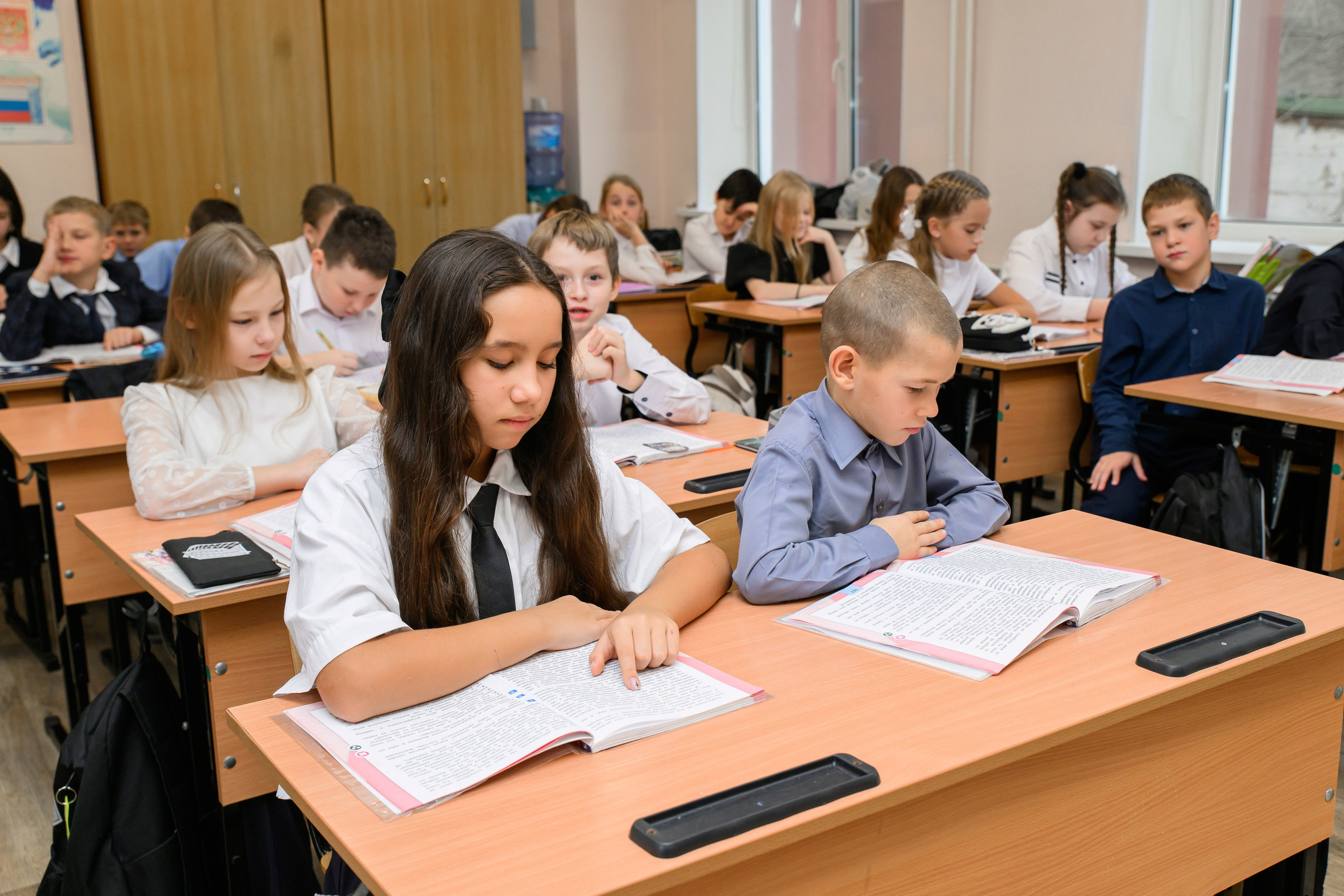 4 класс 1 школа. Фотограф Ярмишко Дарья. Выпускные фотокниги