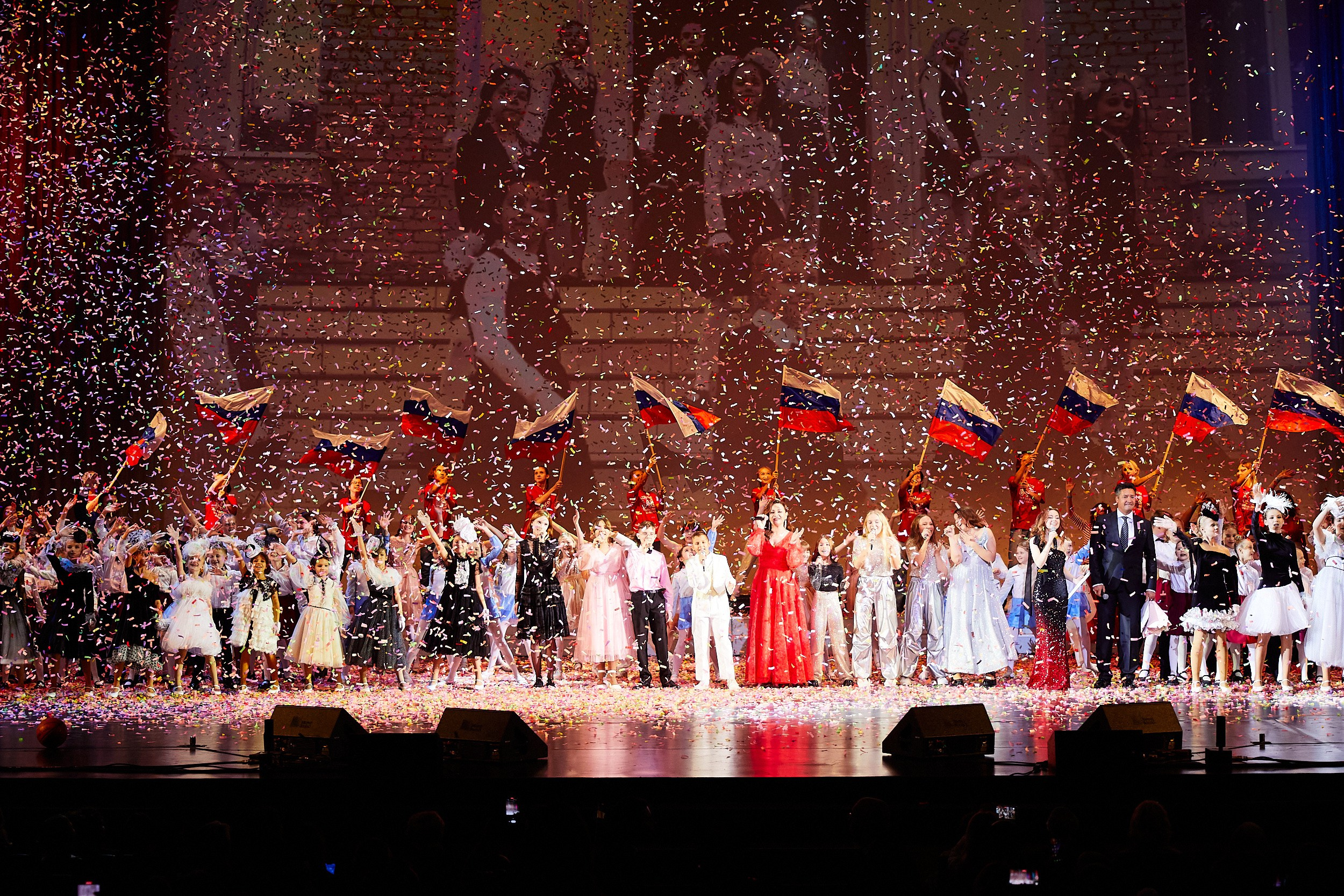 30-летний юбилей гимназии № 642 «Земля и Вселенная». Алексей Соколов. Фотограф. Санкт-Петербург