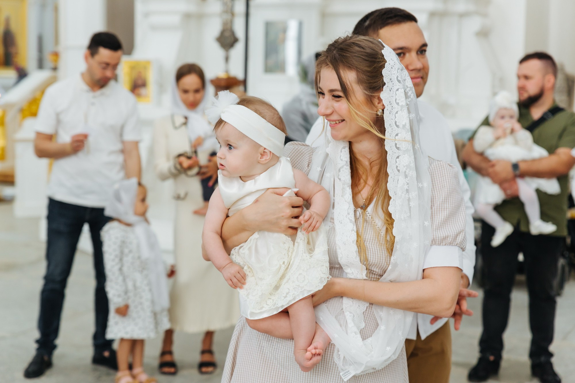 Смольный собор крещение сколько стоит, где провести крещение спб, душевный батюшка смольный собор, цена крестин, где покреститься взрослому