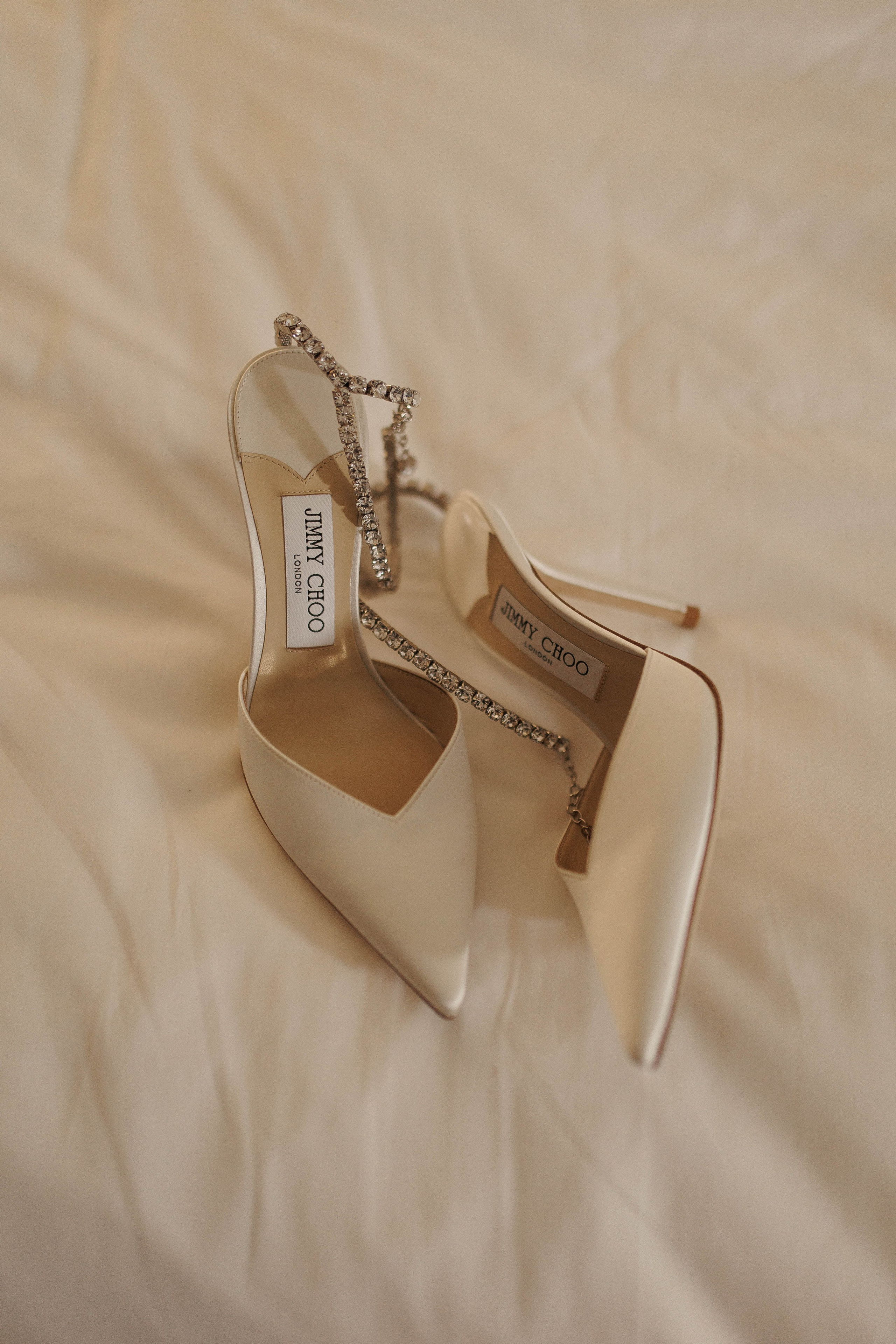 ···. Свадебный фотограф в Санкт-Петербурге Александра Чукавина