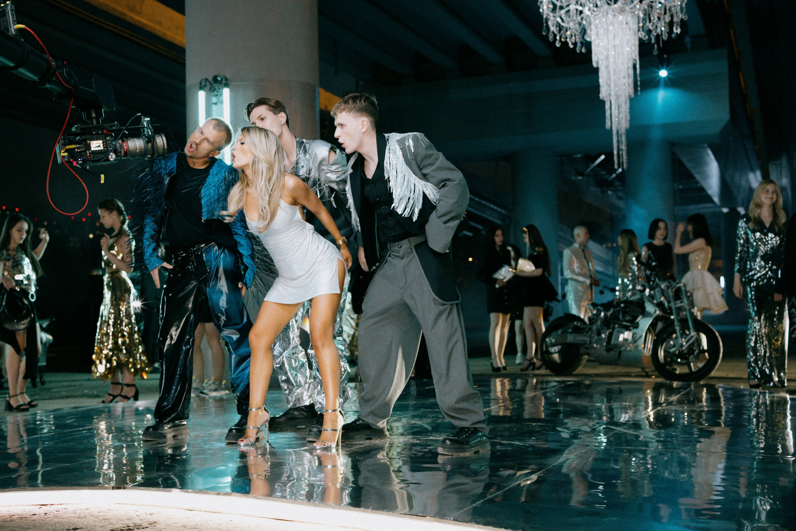 BACKSTAGE Люся Чеботина «За бывшего». Бэкстейдж и репортажный фотограф в Москве Артем Онацко