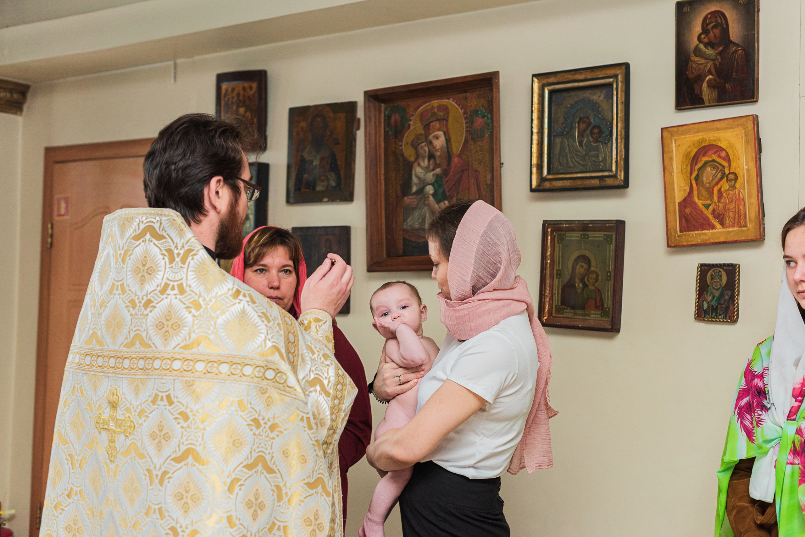 Крещение Вари. Семейный и свадебный фотограф во Владивостоке