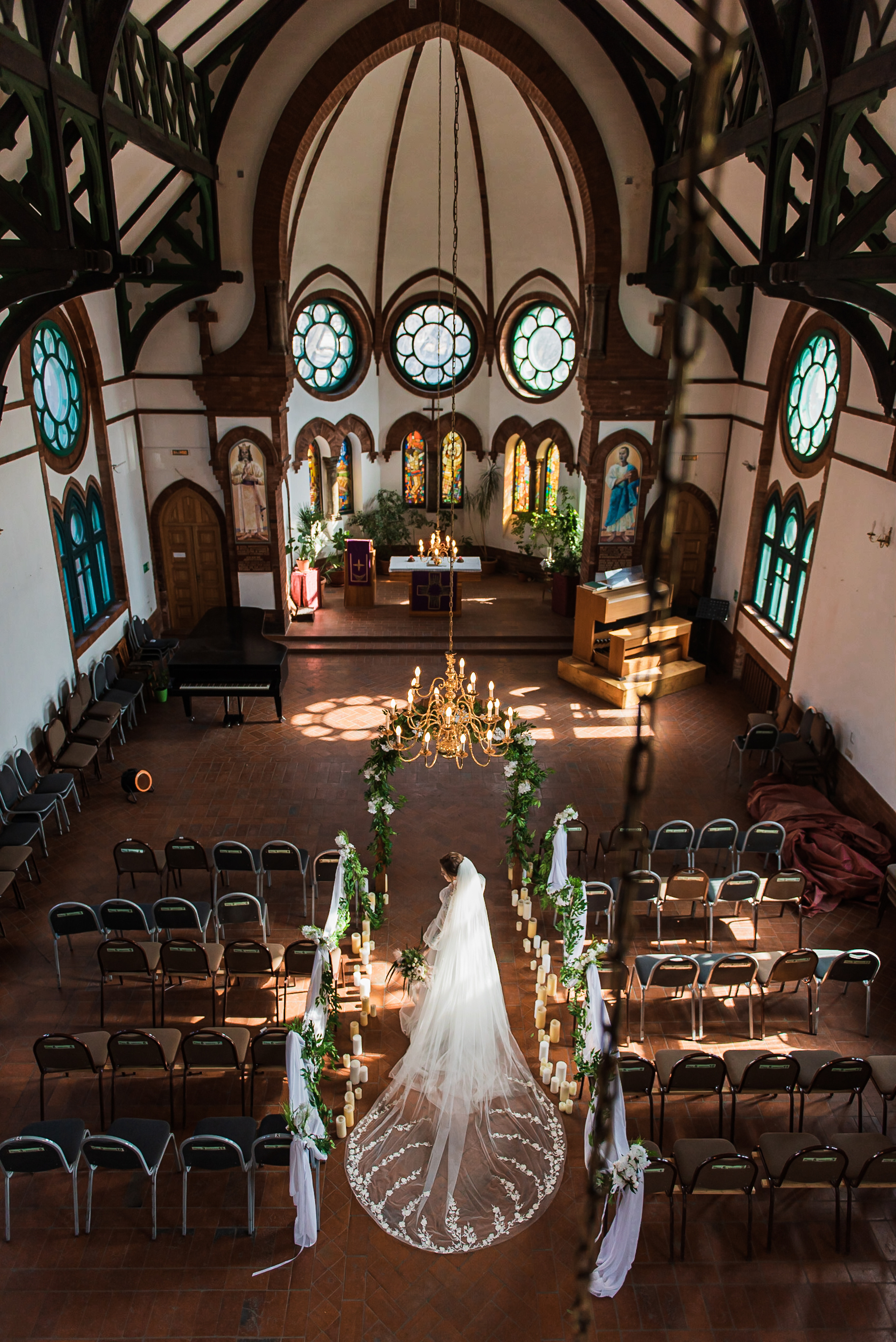 Роман и Валерия. Лютеранская церковь. Выездная регистрация. Семейный и свадебный фотограф во Владивостоке