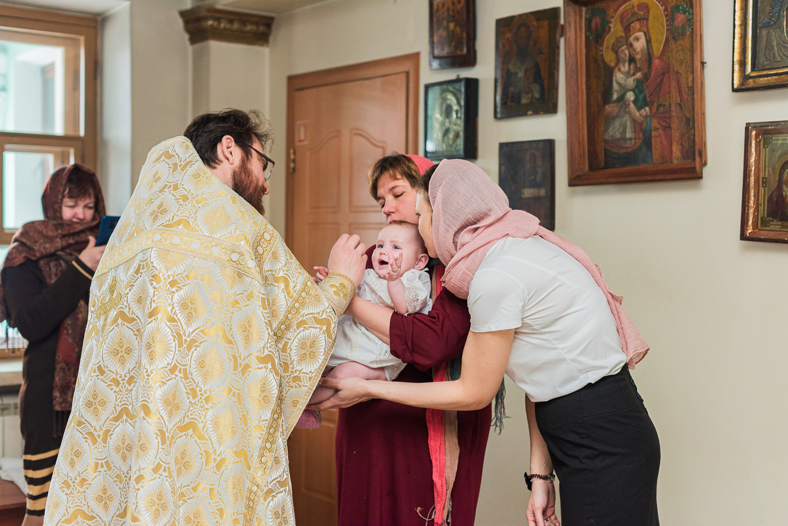 Крещение Вари. Семейный и свадебный фотограф во Владивостоке