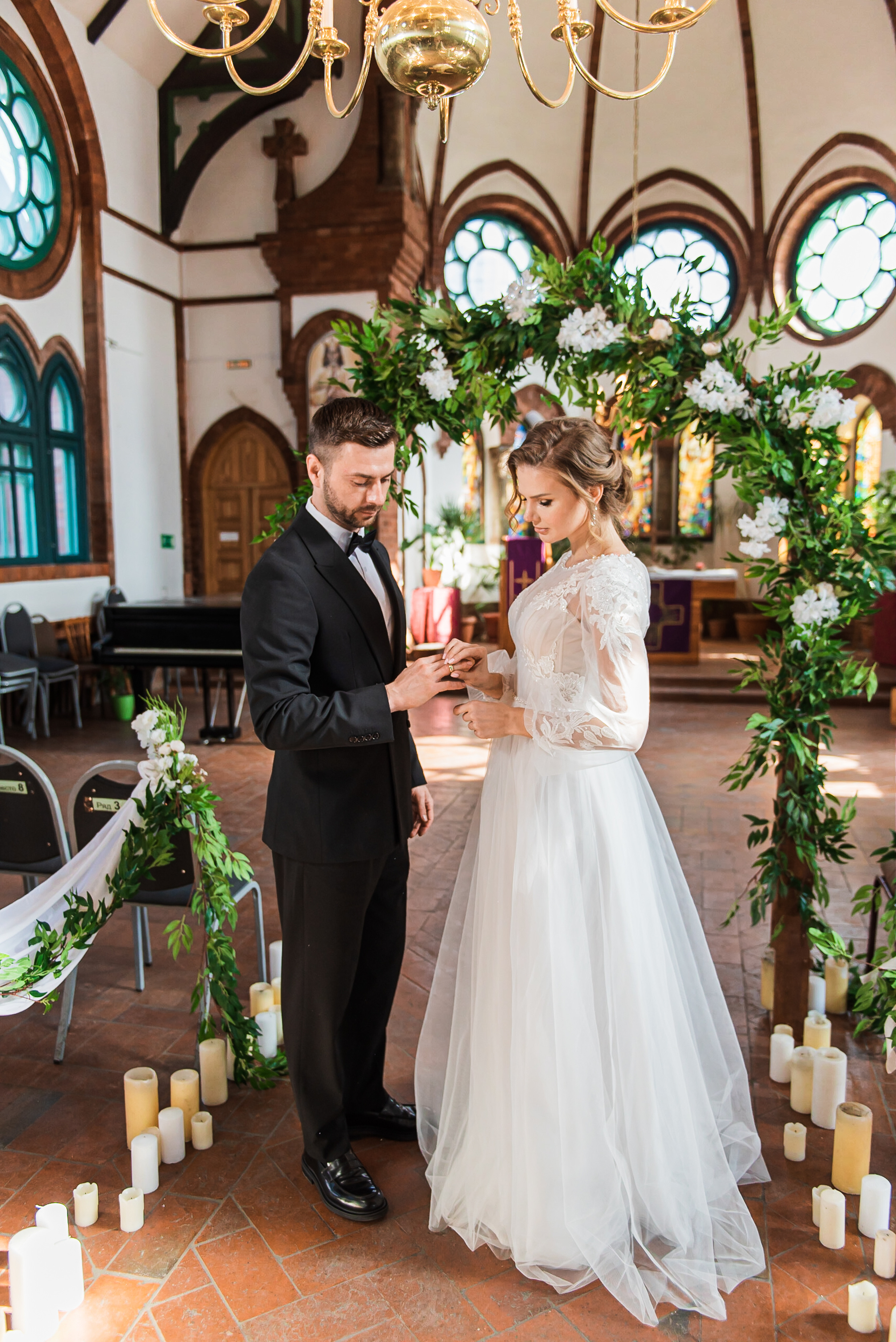 Роман и Валерия. Лютеранская церковь. Выездная регистрация. Семейный и свадебный фотограф во Владивостоке