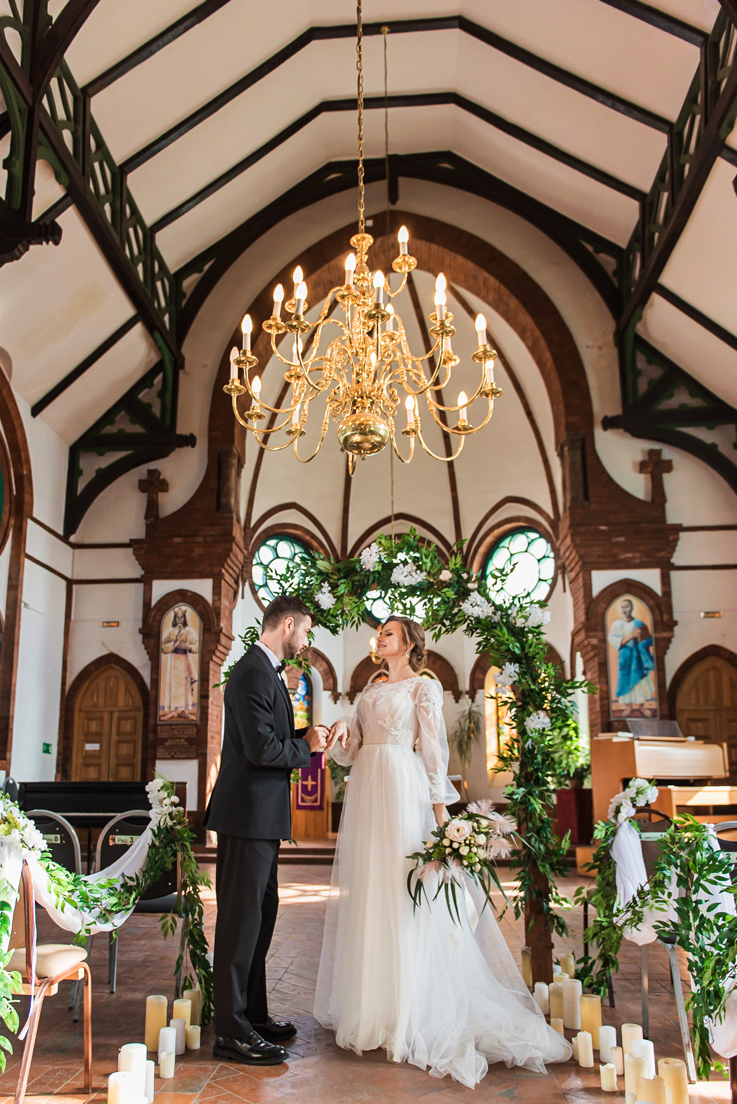Роман и Валерия. Лютеранская церковь. Выездная регистрация. Семейный и свадебный фотограф во Владивостоке