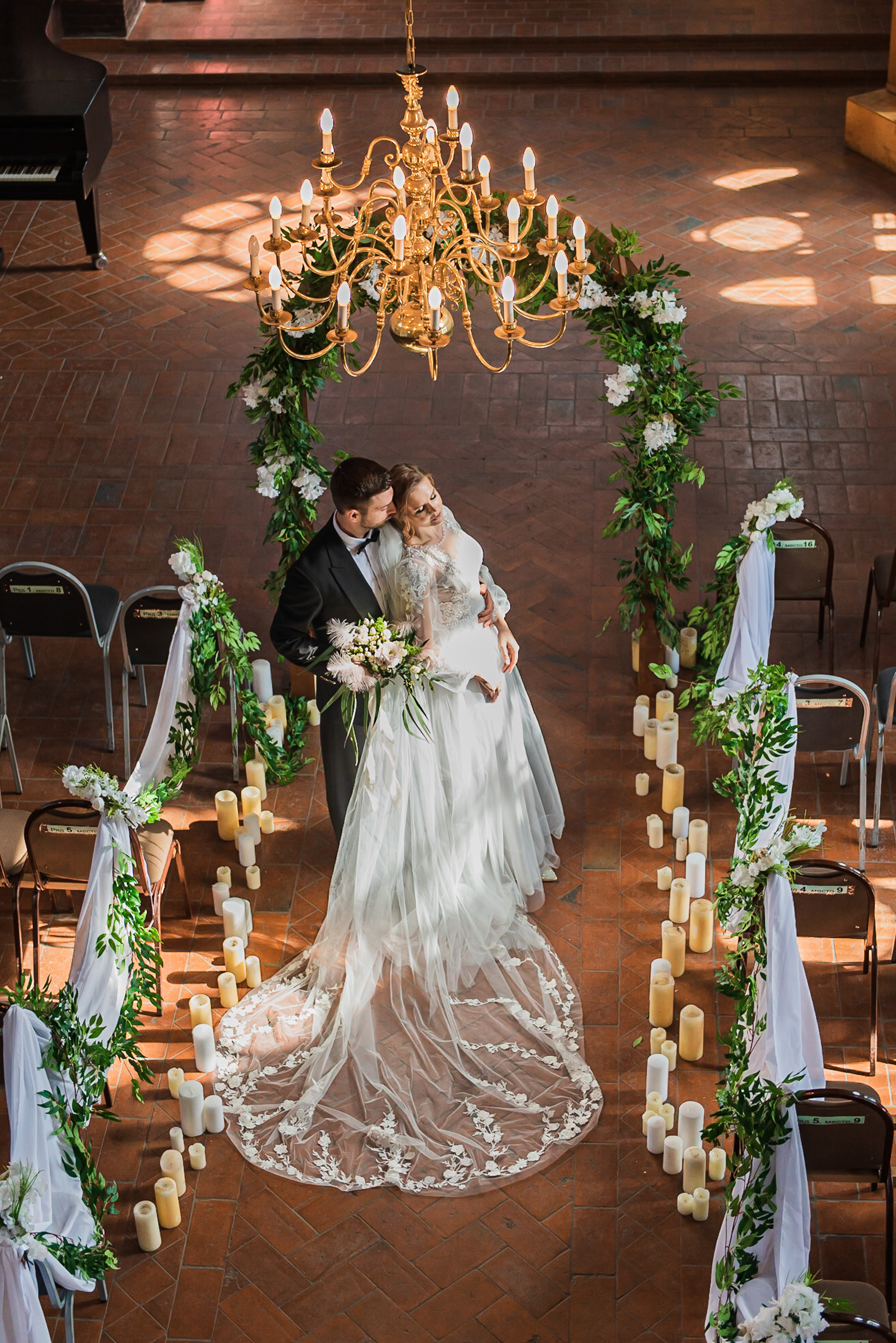 Роман и Валерия. Лютеранская церковь. Выездная регистрация. Семейный и свадебный фотограф во Владивостоке