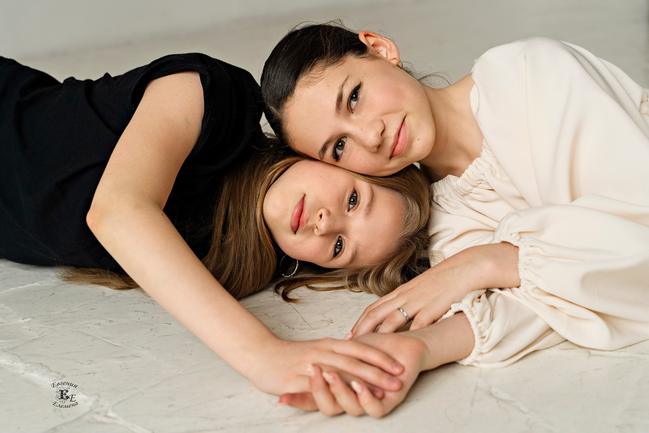 Фотосъемка Таисии и подружек. Семейный и портретный фотограф в Санкт-Петербурге Евгения Елемена