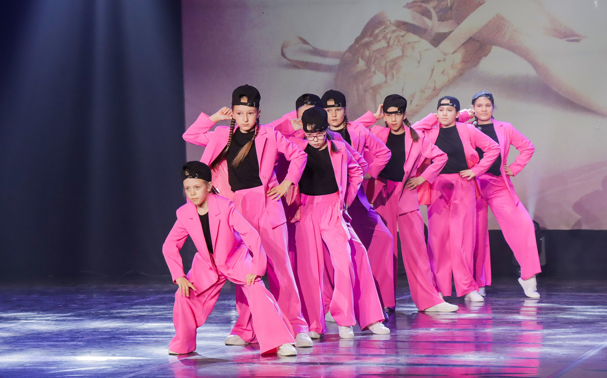 01.06.2024 Фестиваль-конкурс «Мир под названием — Искусство танца» г. Кострома. Медиастудия Фото Концепт