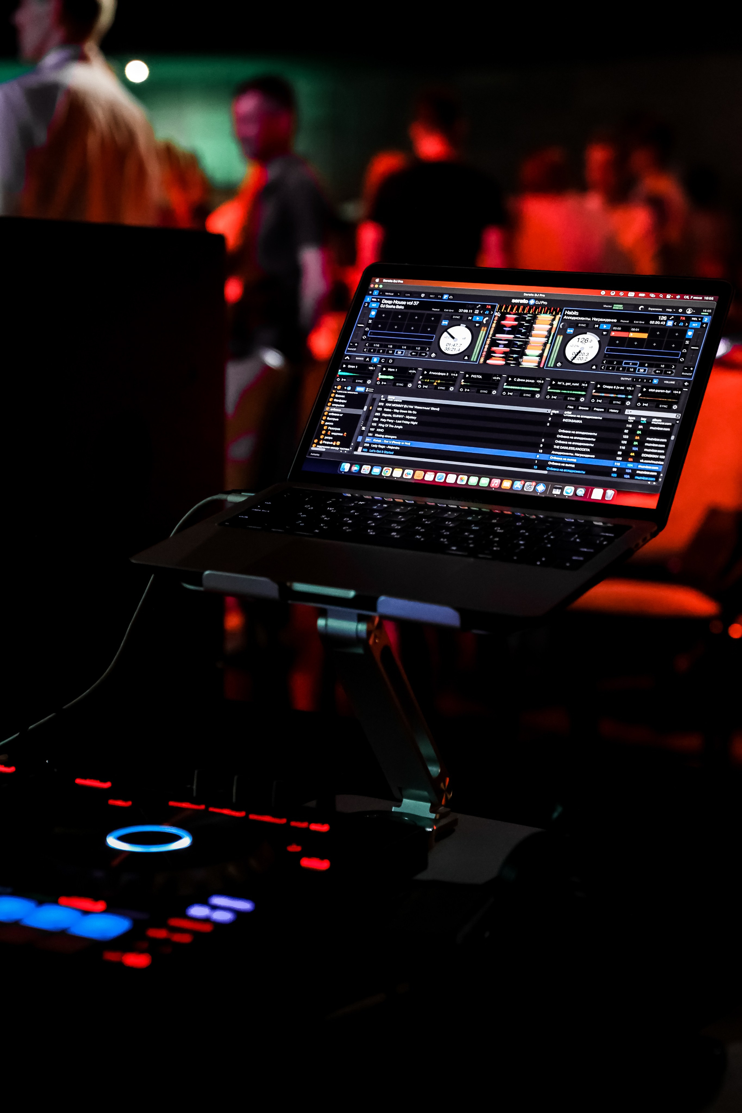 ФЛАГМАН / ГЛАВНЫЕ СПИКЕРЫ ОЛЕГ ТОРБОСОВ / СТАС ЕГОВЦЕВ. Photographer Viktoriya Markushina «My world throug»