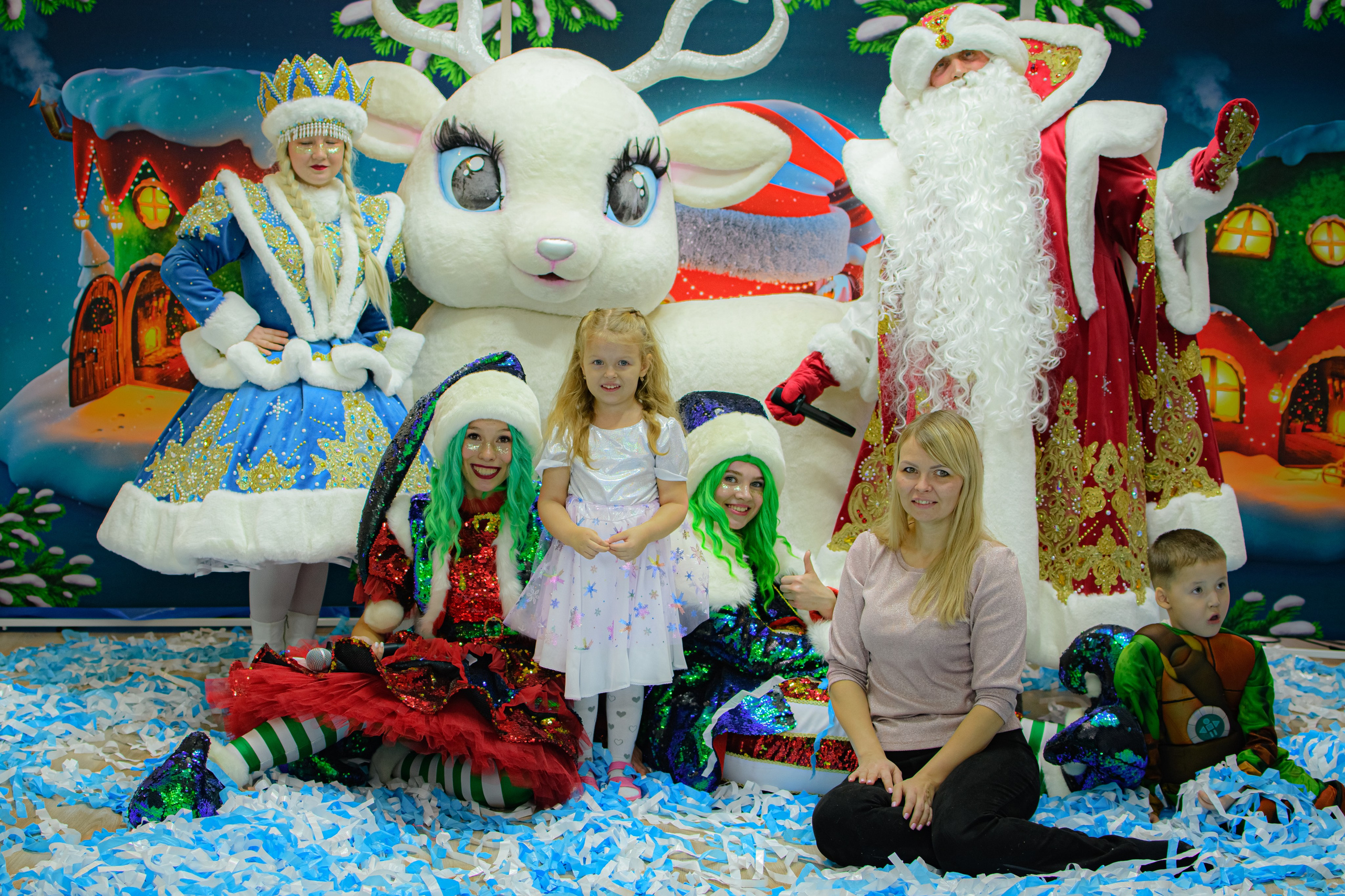 HAPPY NEW YEAR. Photokarish