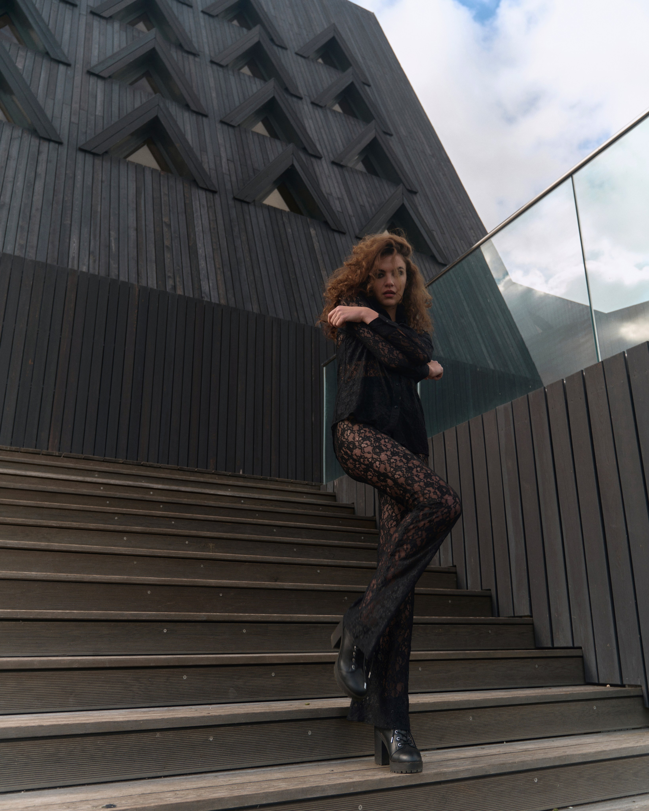 Julia. Z H U R A V L E V