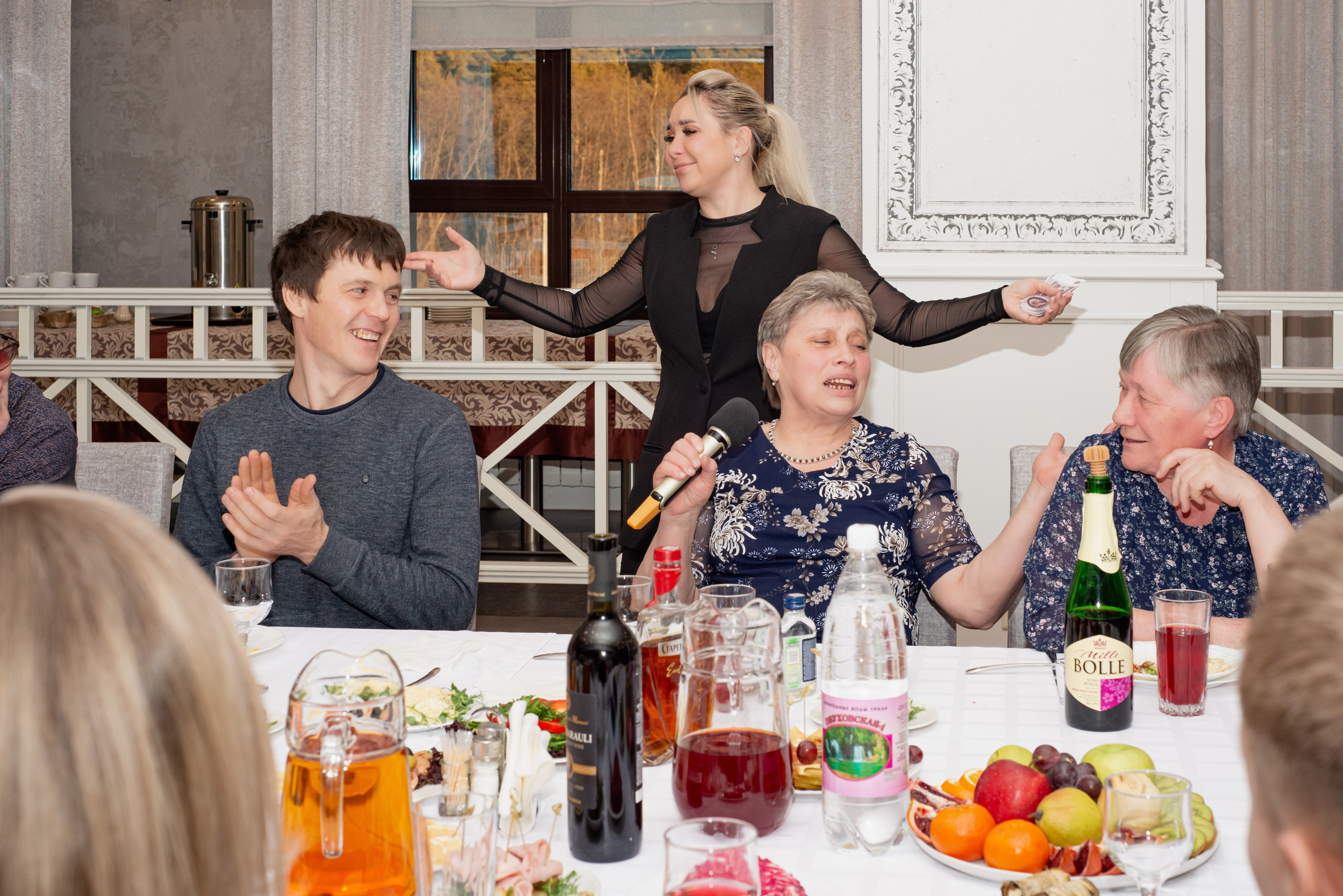 Корпоративные, Юбилейные, выпускные (школа, садик)фотосессии. Фотография — это миг, который фиксирует вечность