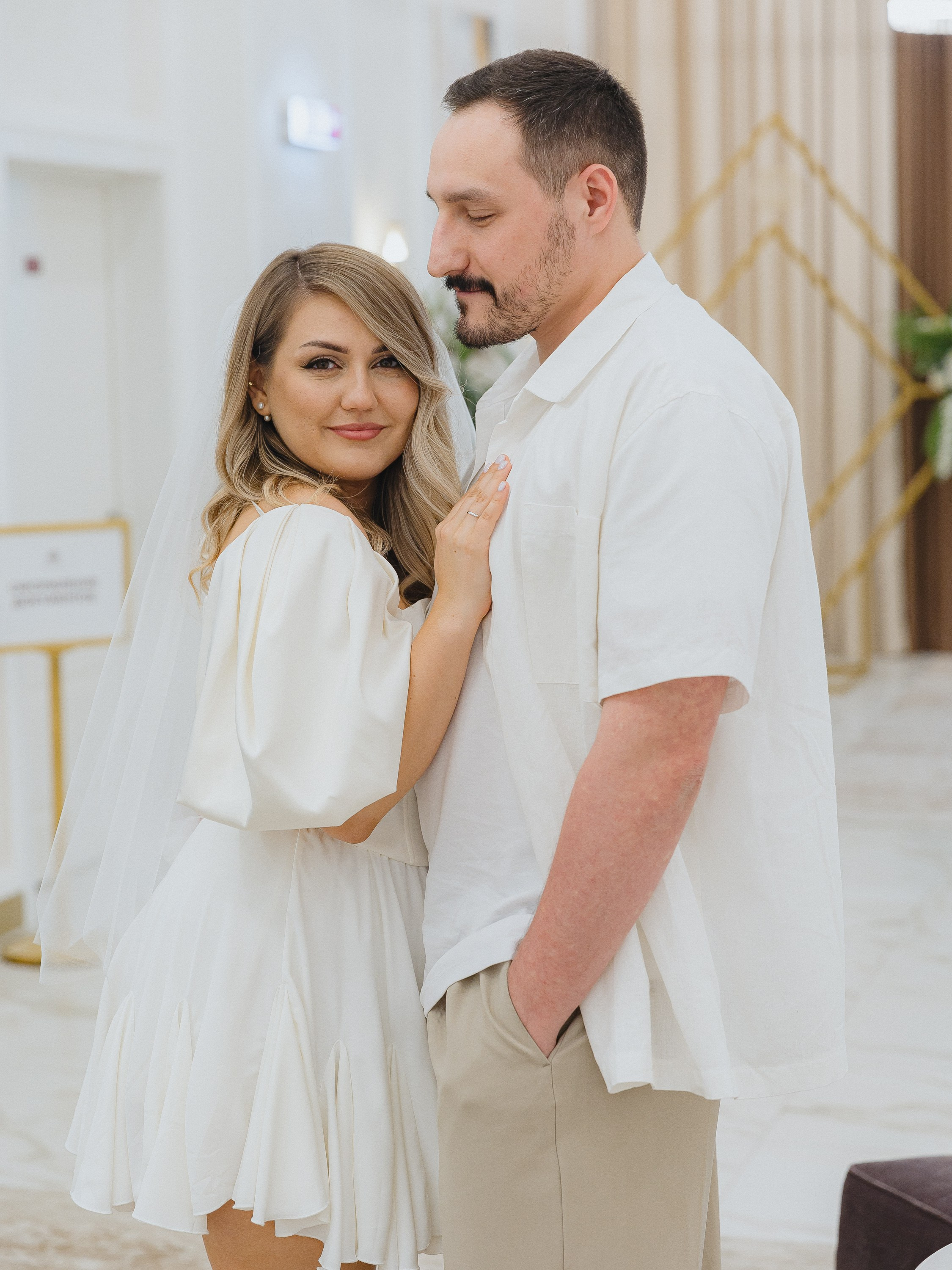 Саша и Аня. Главная