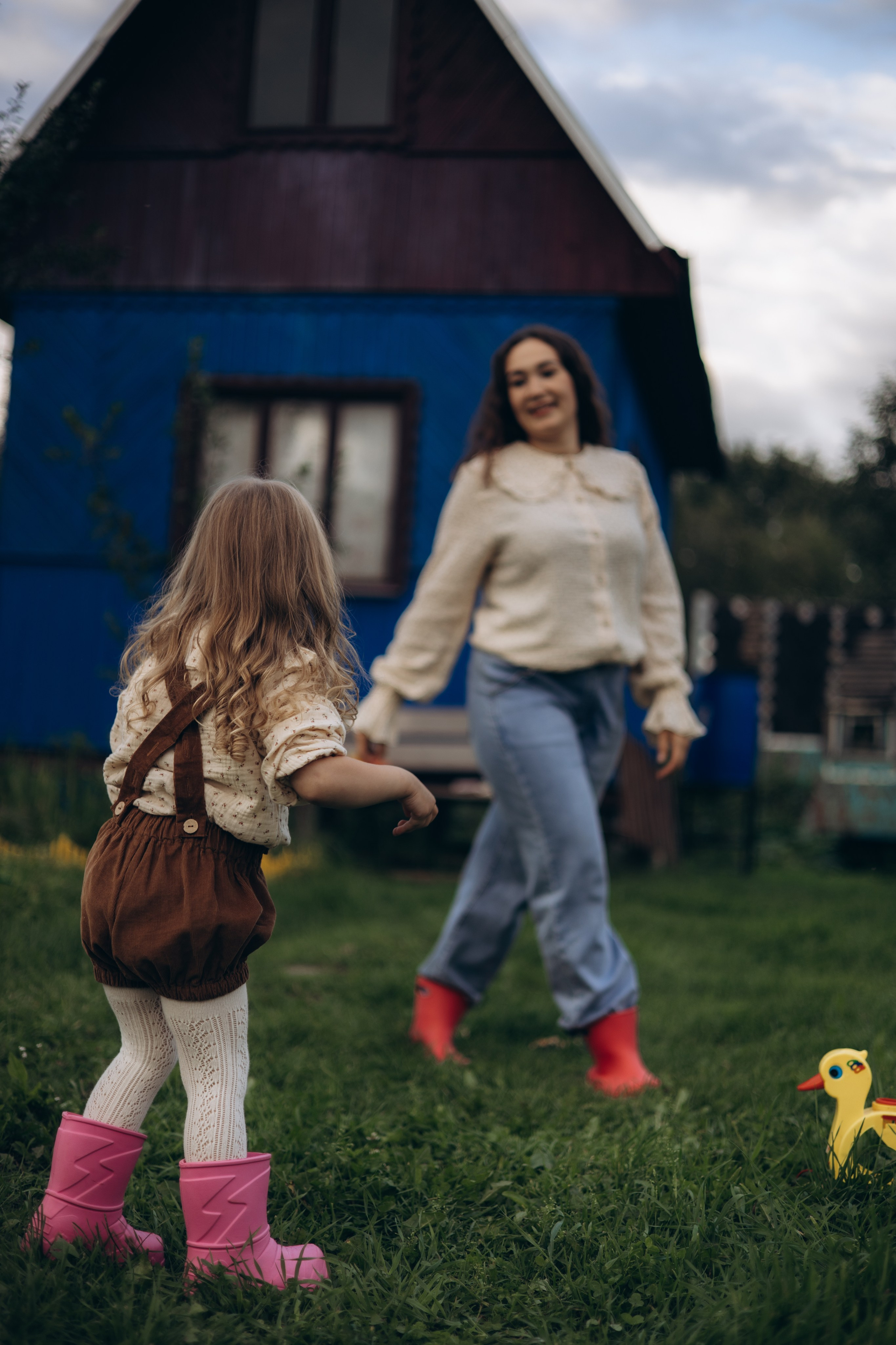 Мамочка и дочка (24.08.2025) г. Жуков (Калужская обл.). Надежда Стар семейный и церковный фотограф в Жукове и Калужской области