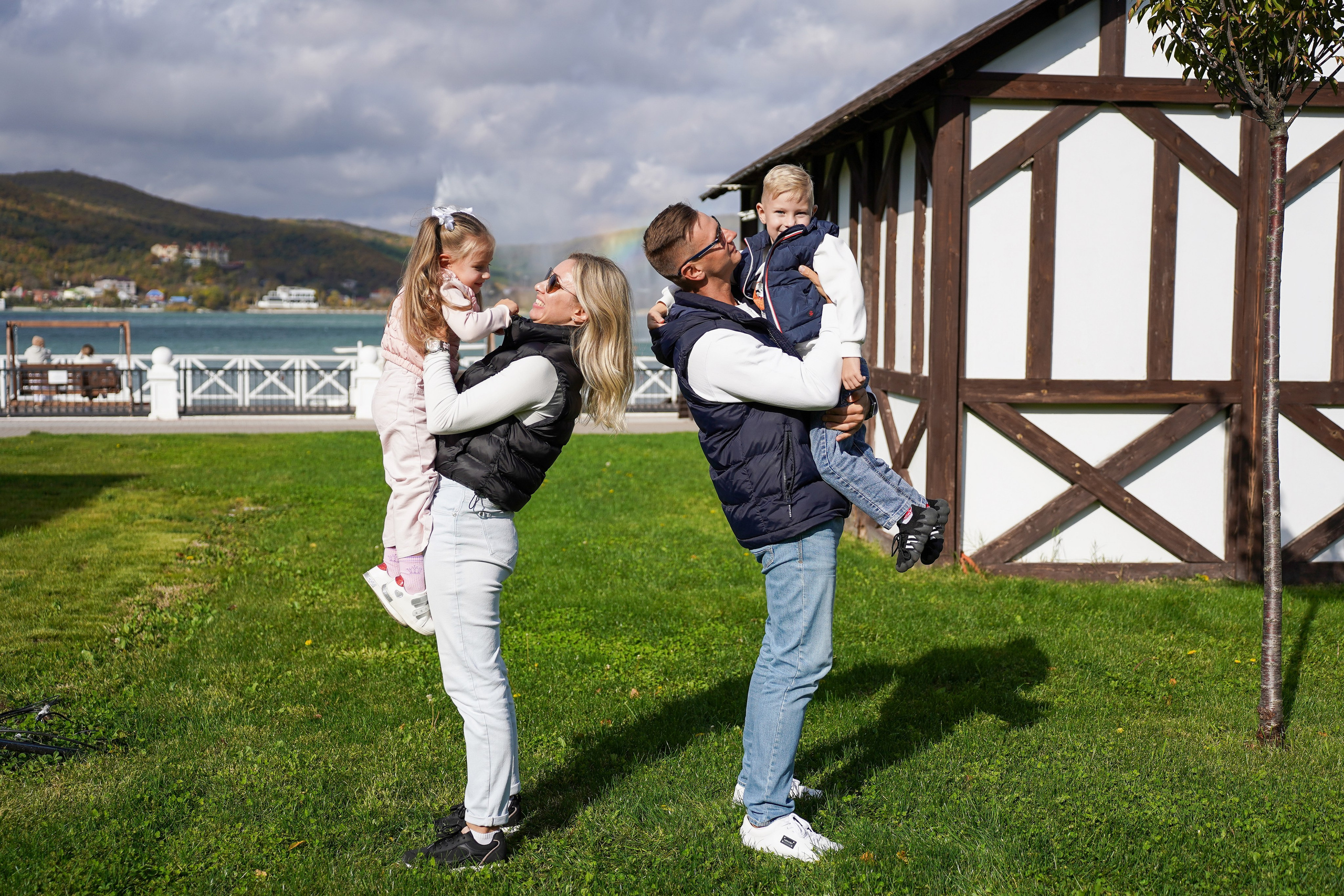 Семейная фотосессия в Абрау-Дюрсо. Фотограф Новороссийск | Геленджик и ЮФО Эльвина Ясинская