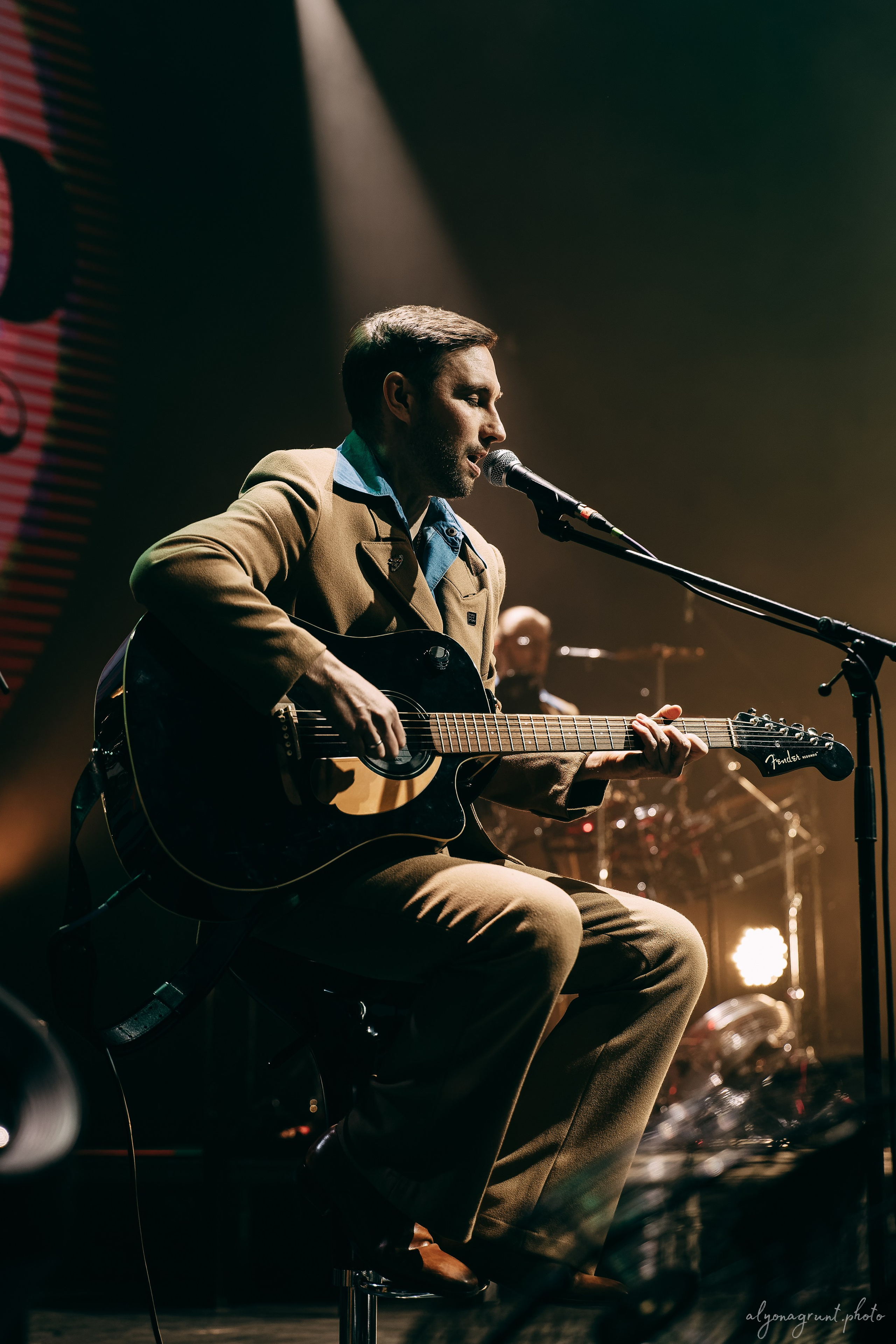 ВИА Велюр, фоторепортаж, СПб, BASE, 14.12.2025. Алена Адрианова: фотограф в Санкт-Петербурге