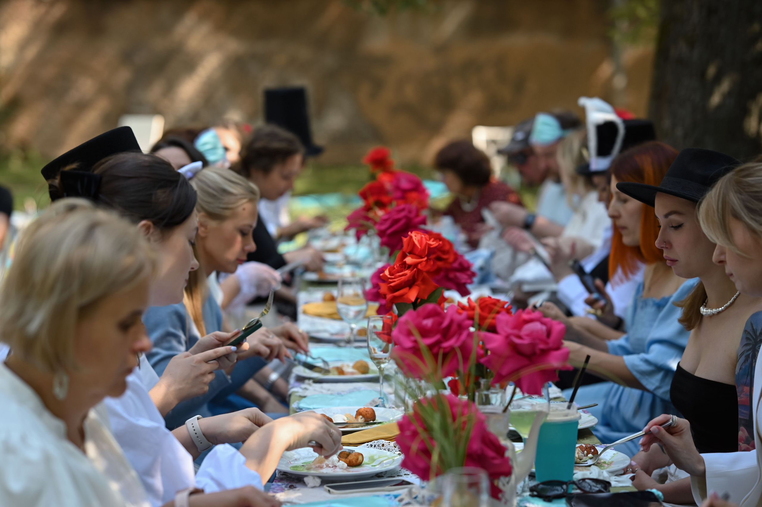 «Алиса в стране чудес». ZDARONOKIA Репортажный фотограф