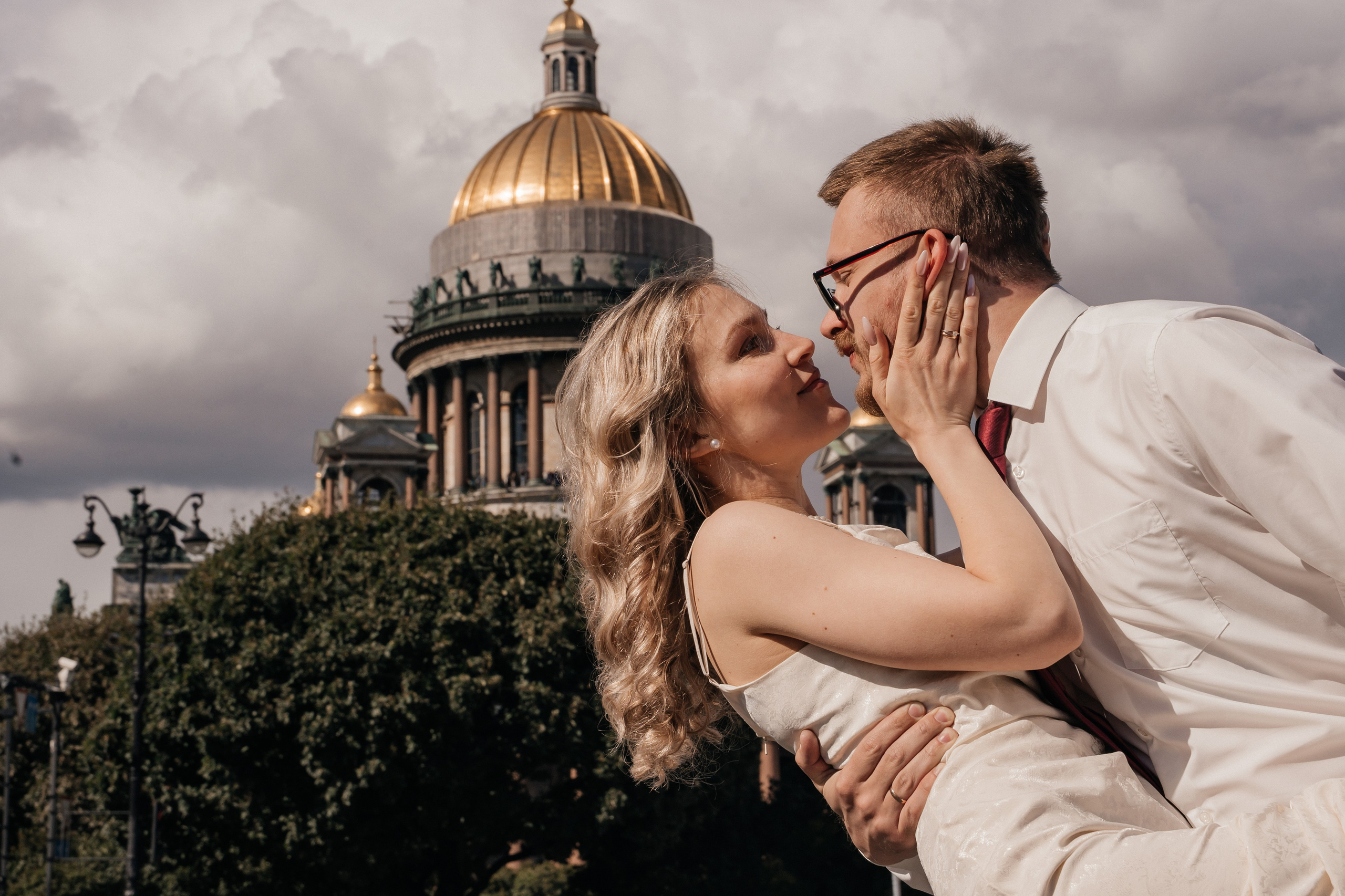 Love story «Windy August». Свадебные фотограф и видеограф Наталья и Анатолий Новиковы СПб