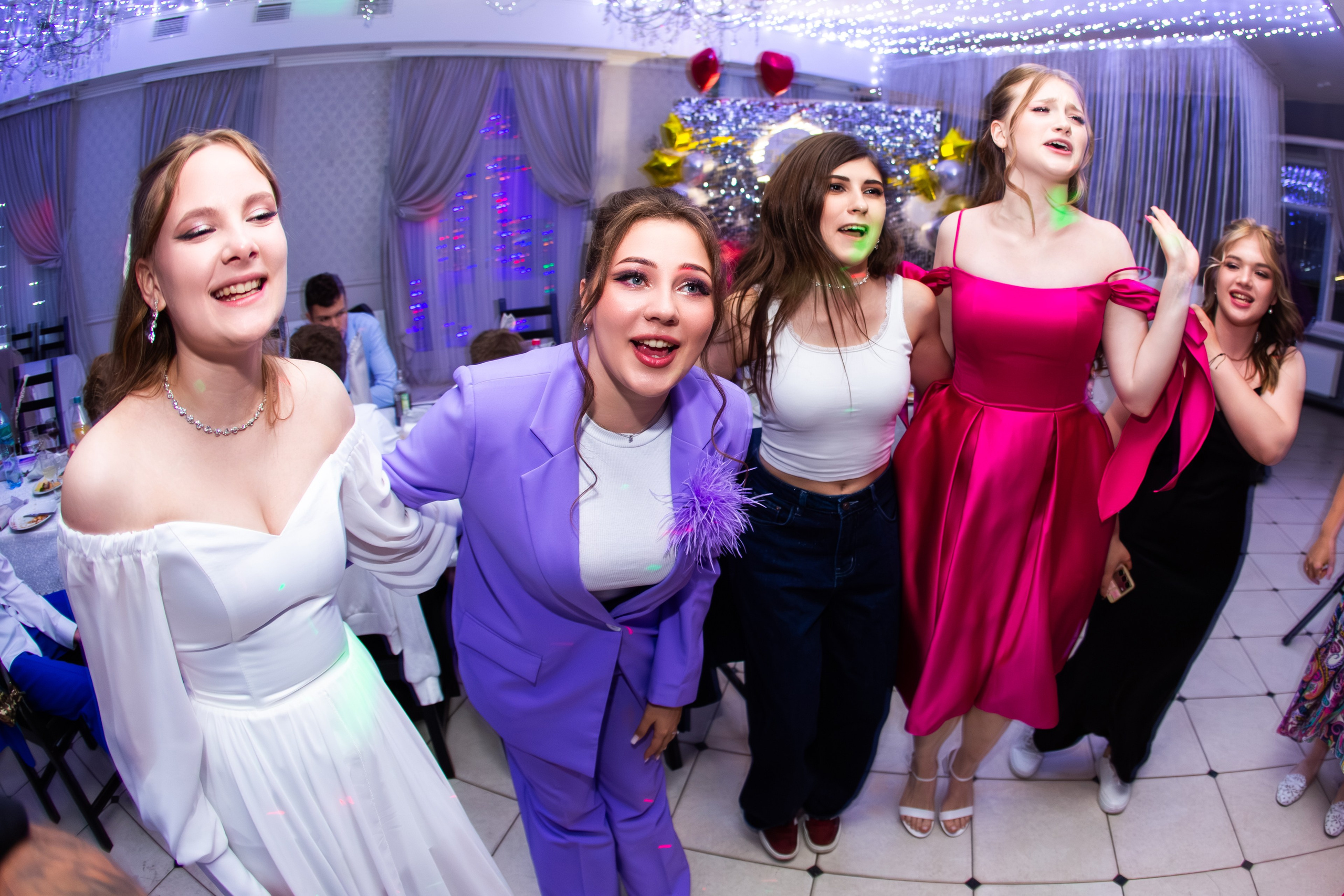 ВЫПУСКНОЙ ВЕЧЕР 2025 4 ШКОЛА. Профессиональный фотограф в Мценске и Орловской области