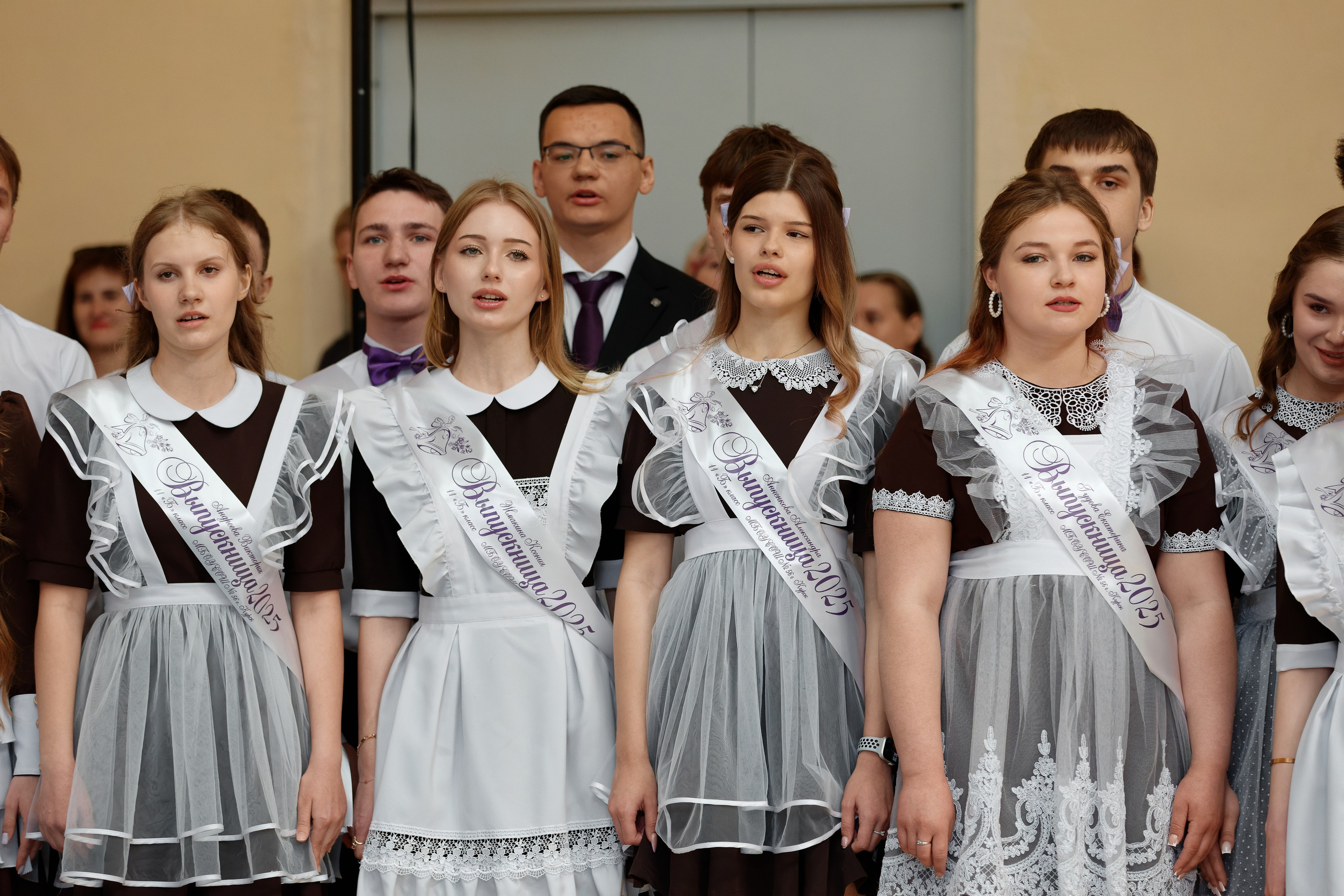 Последний звонок Школа № 42. Семейный фотограф — Макс Белогрудов