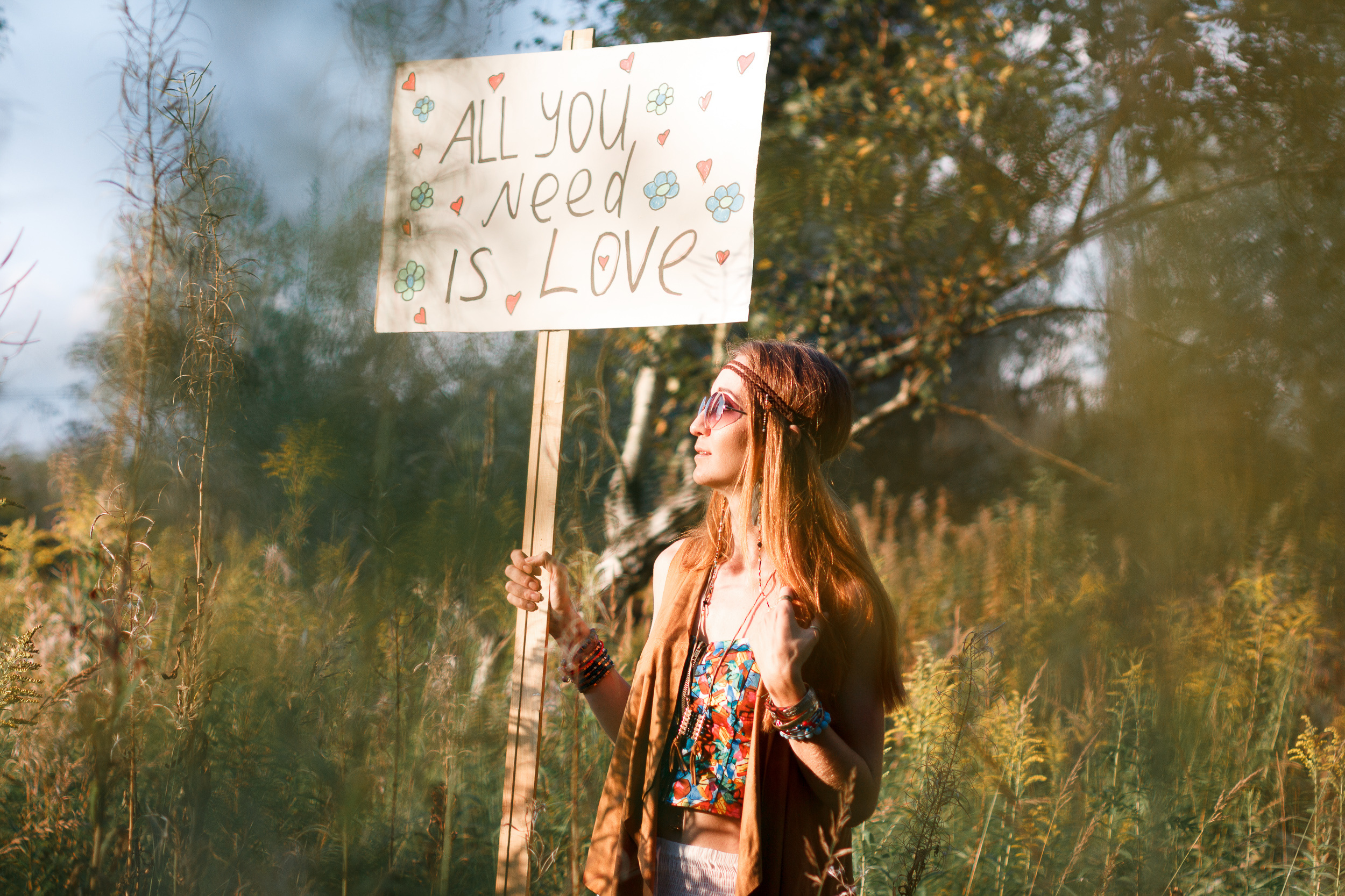 Фотосессия LOVE Story в стиле Хиппи All you need is Love
