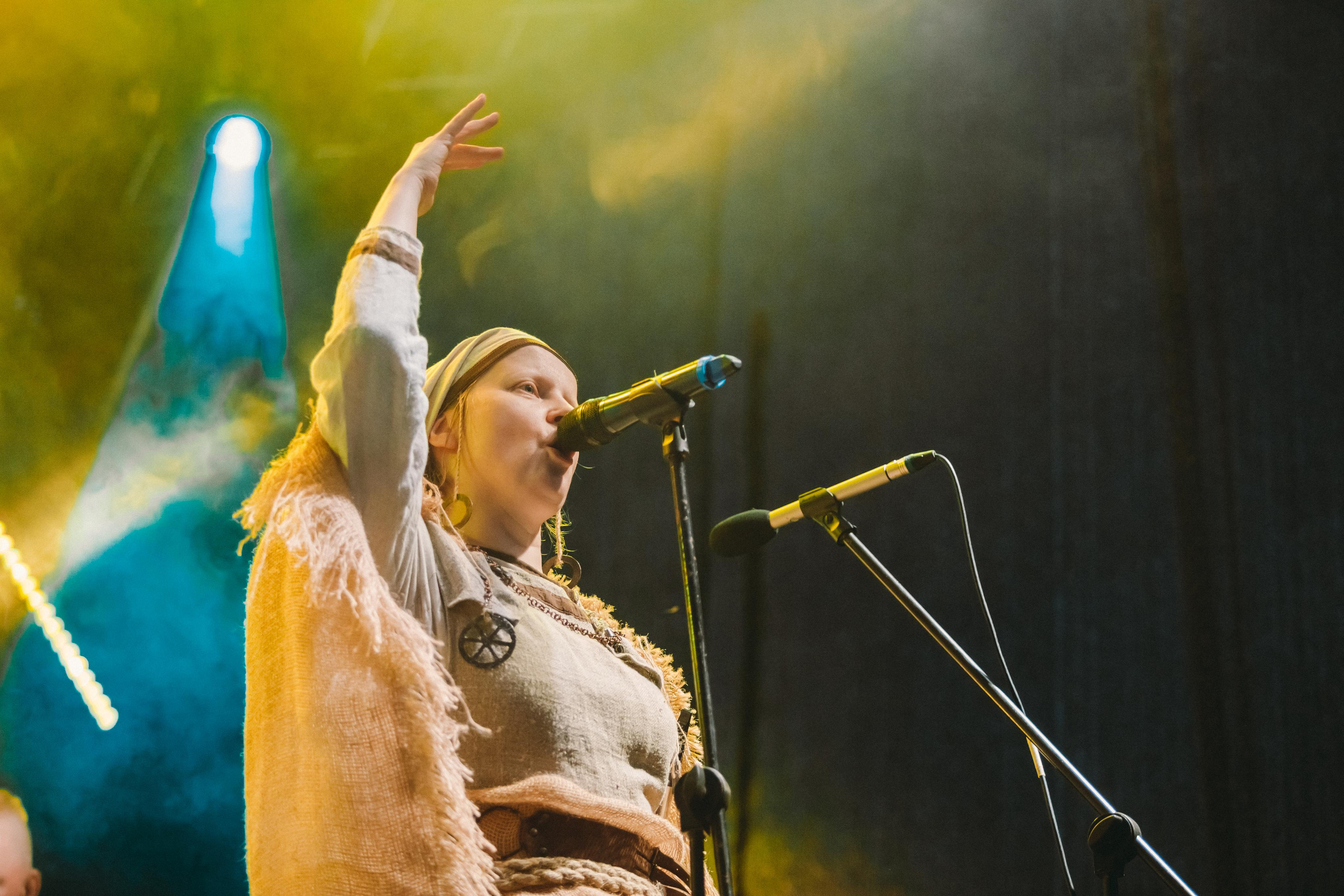 ТРОЛЛЬ ГНЕТ ЕЛЬ. Фотограф Сонкина Татьяна